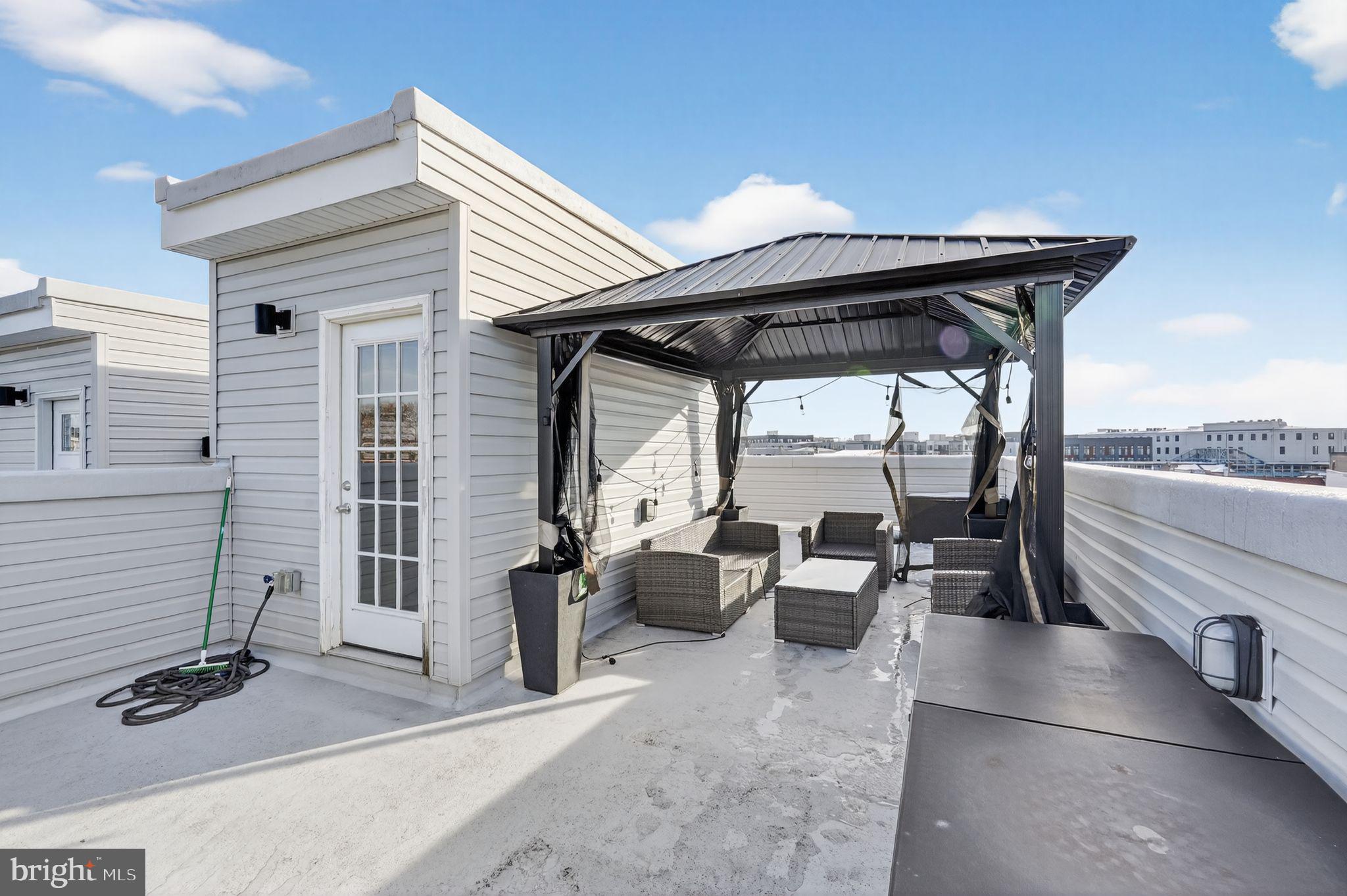 NORRIS SQUARE - Residential