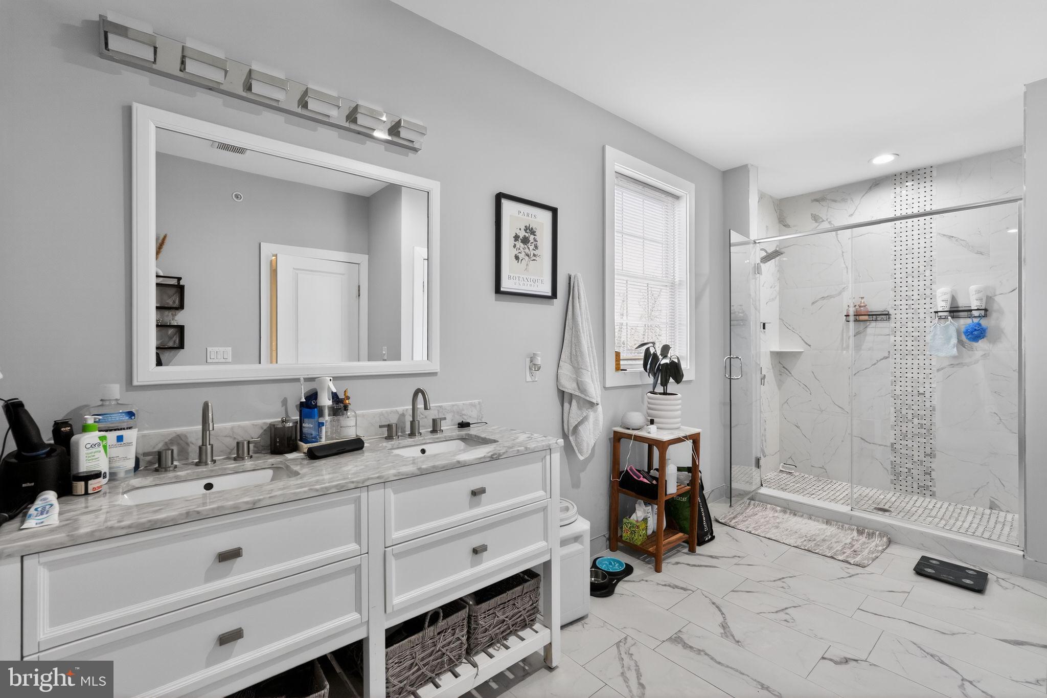 NORRIS SQUARE - Residential