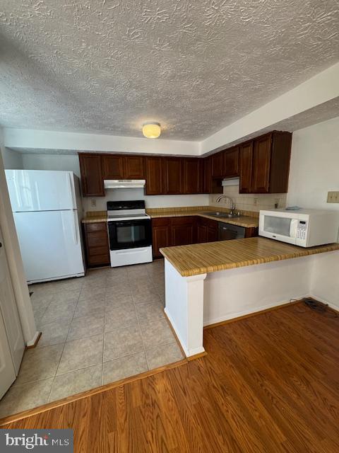 CHESTERFIELD - Residential Lease