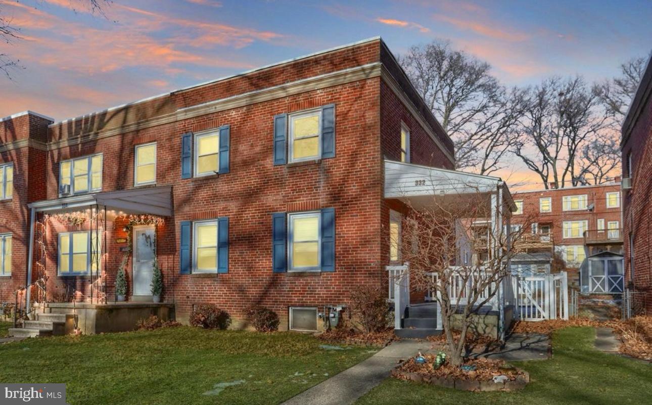 Available in September, this fully furnished (keep the furniture here or bring your own), pet-friendly, spacious and updated 3-bedroom, 1.5 bath end unit townhome is located in the highly desirable Wyomissing School District-- one of the top districts in Berks County. The property features central air conditioning, gas heat, and a gas stove, along with a brand-new renovated kitchen, complete with modern cabinetry. Enjoy the added flexibility of a finished basement with a half bath that can be used as a guest room, office or additional living space. A bright bonus room at the rear of the home offers extra space for a playroom, home office, or second living area.
This end-unit offers plenty of natural light, tasteful landscaping, keyless entry, and designated off-street parking behind the home. The fenced in yard includes a shed for extra storage, and the home has new windows and in-unit laundry for added convenience.
Tenants are responsible for all utilities, including water, trash, gas, and electric. A refundable $2,000 security deposit is required, along with the first month's rent due at lease signing.
This home is located just minutes from Reading Hospital, the West Reading shopping district, community pool, pickleball and basketball courts, and all that in-town. Schedule your showing today!