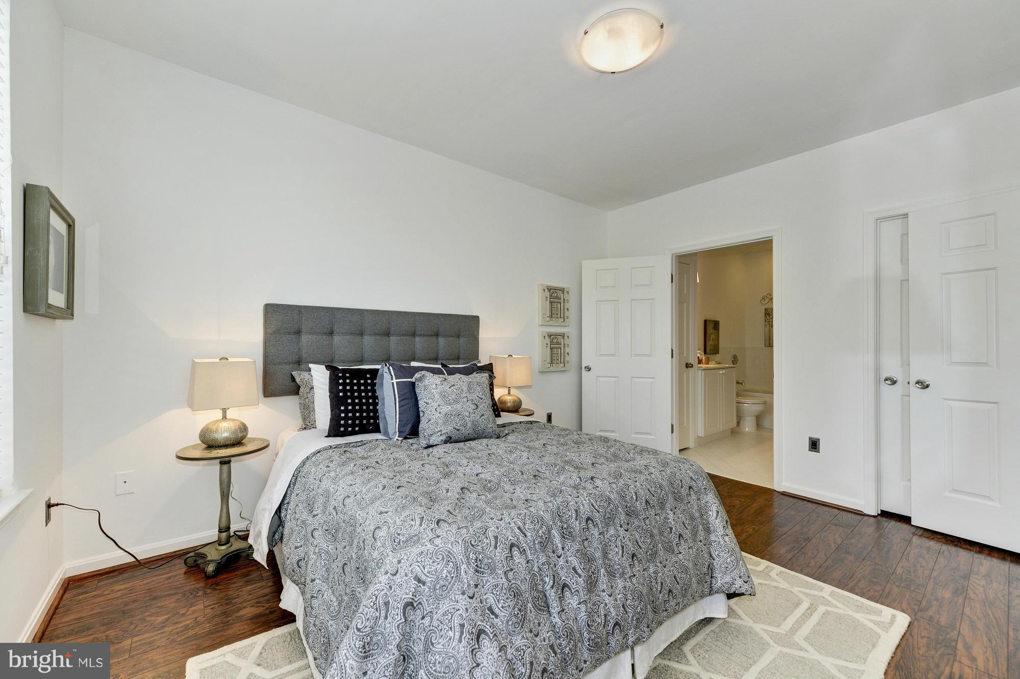 MAIN STREET - Residential