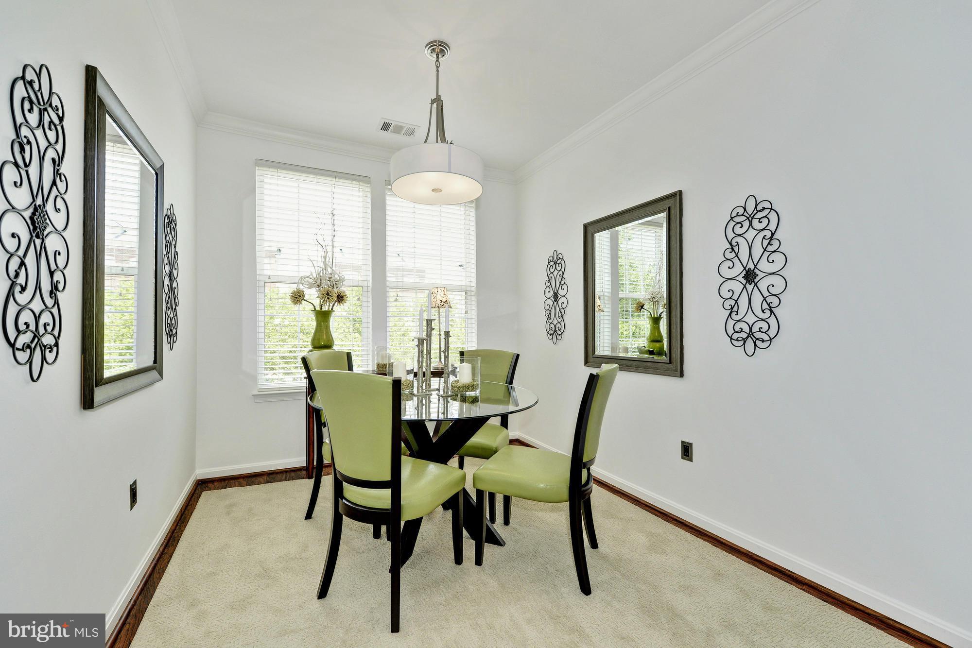 MAIN STREET - Residential