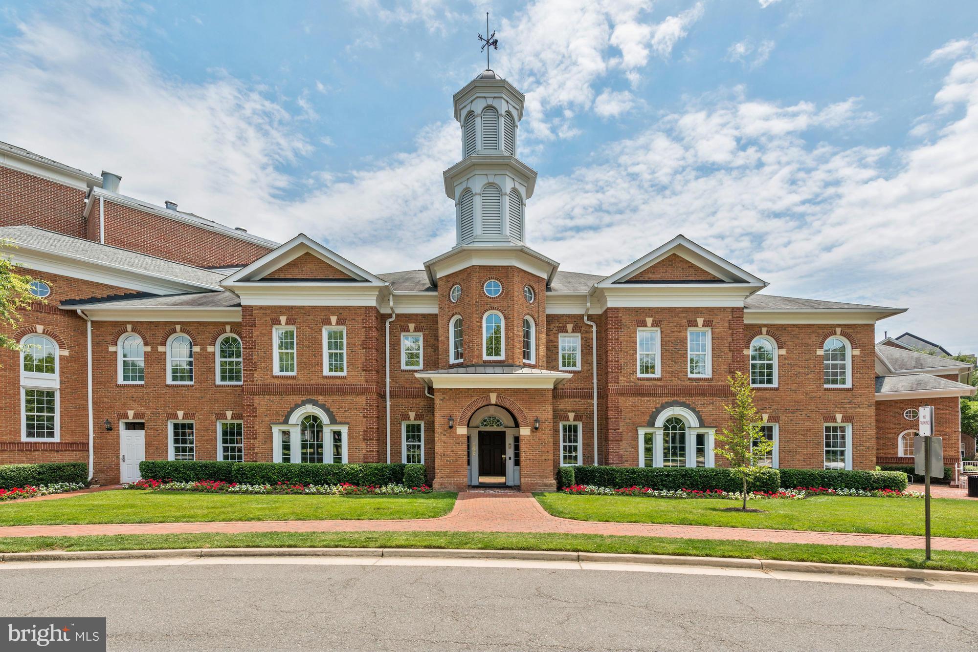 MAIN STREET - Residential