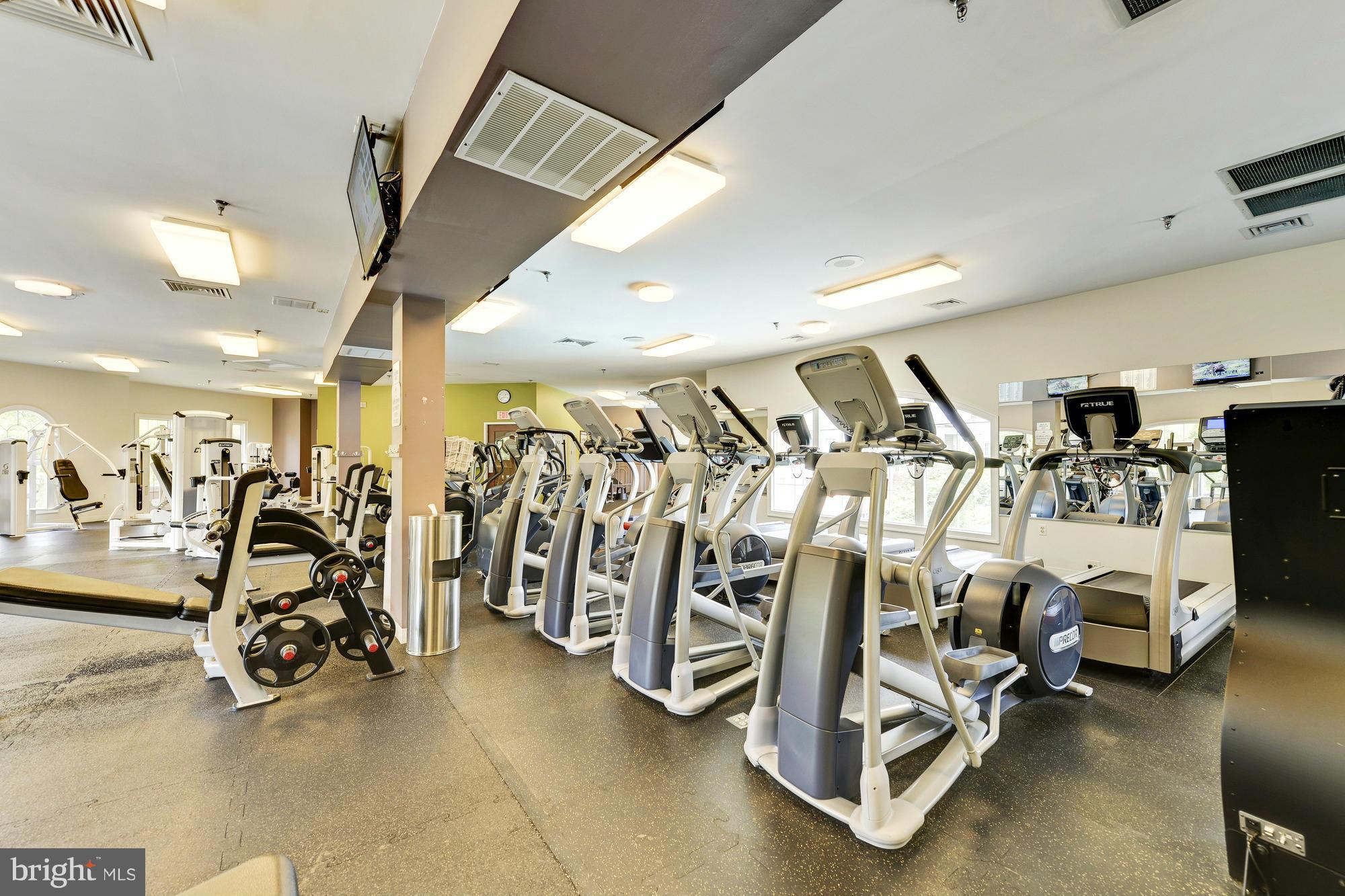 MAIN STREET - Residential