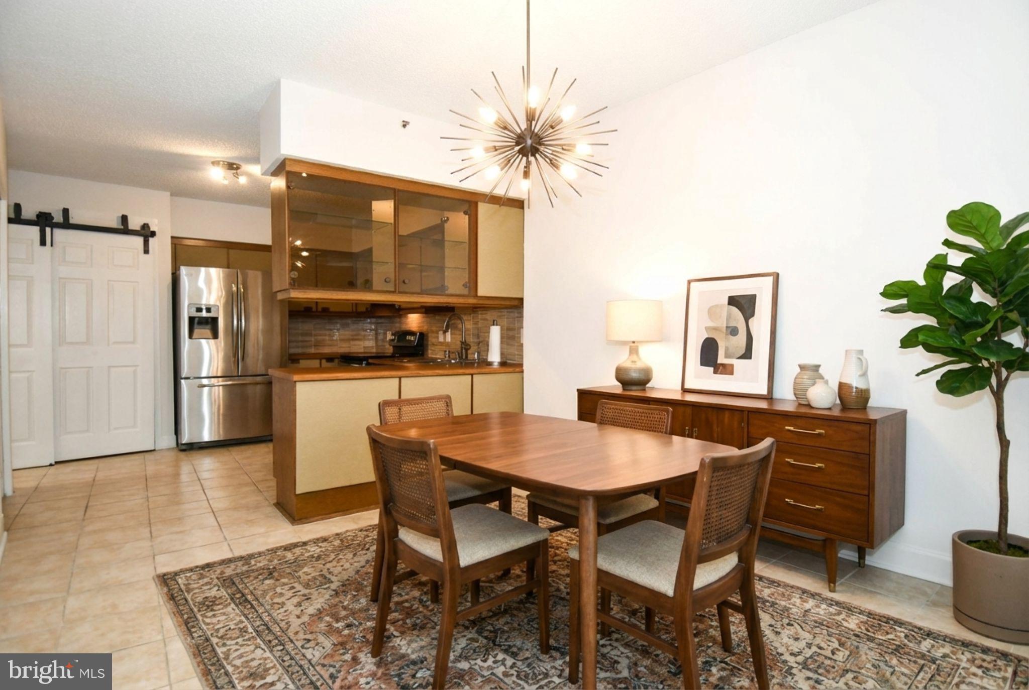 CRYSTAL CITY - Residential