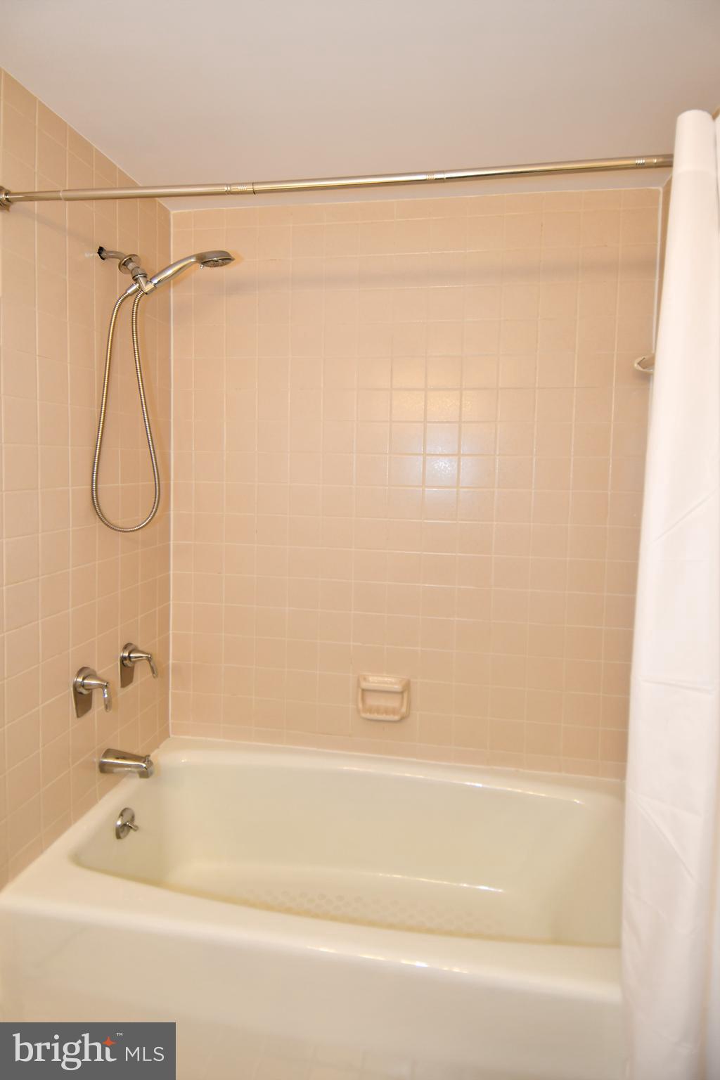 CRYSTAL CITY - Residential