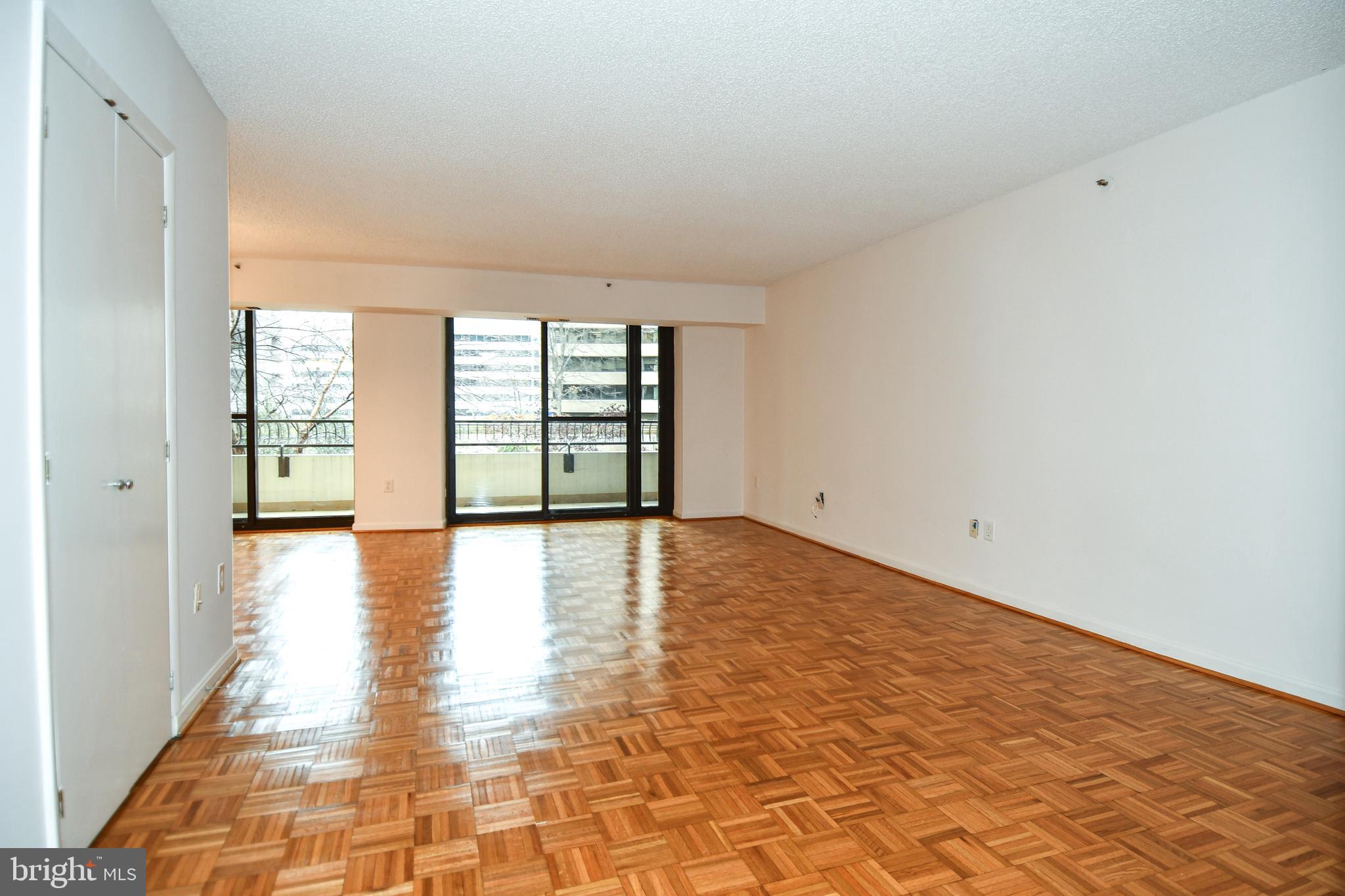 CRYSTAL CITY - Residential