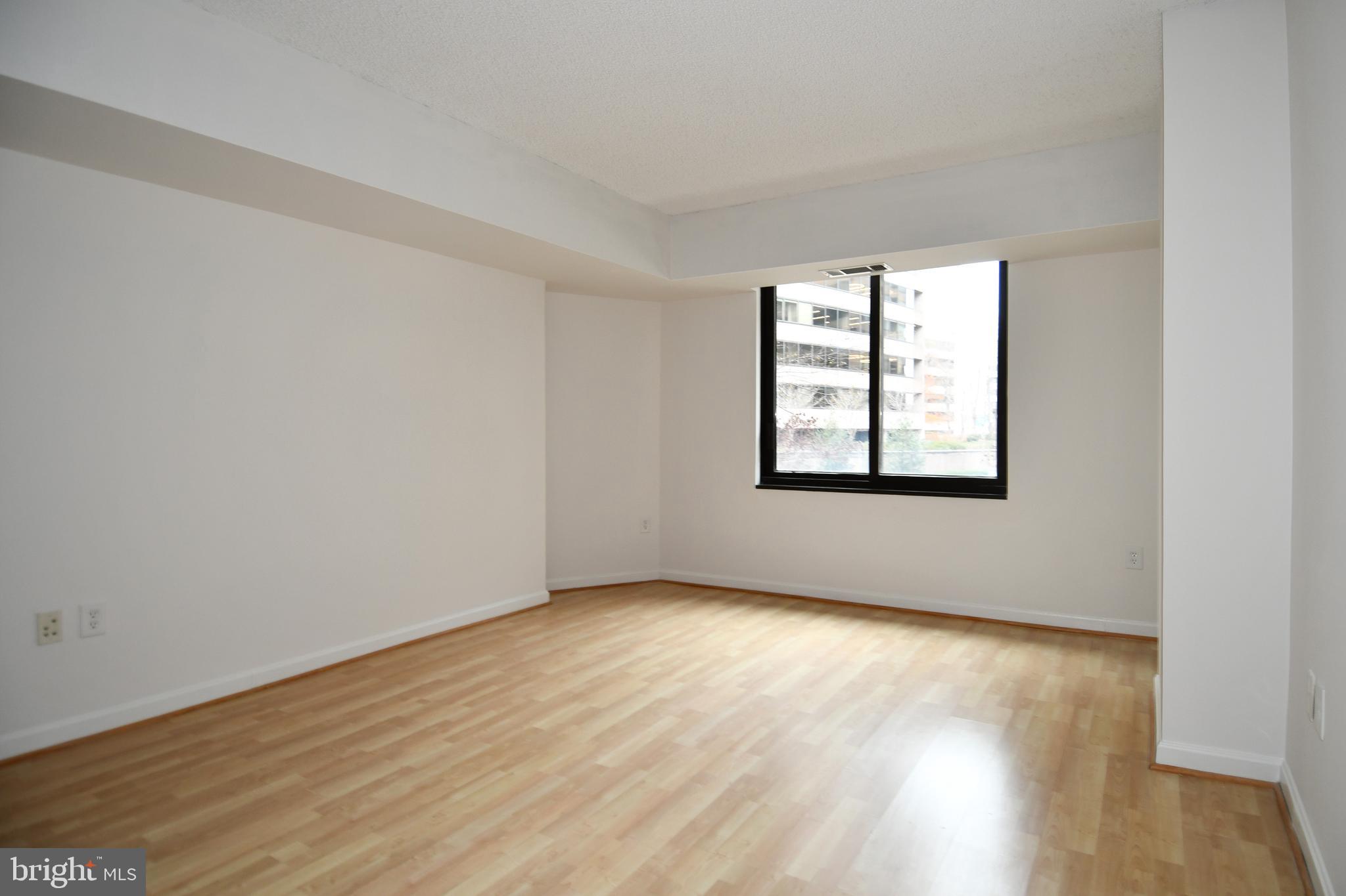 CRYSTAL CITY - Residential