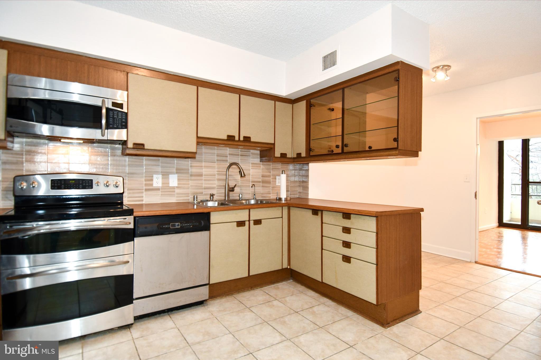 CRYSTAL CITY - Residential