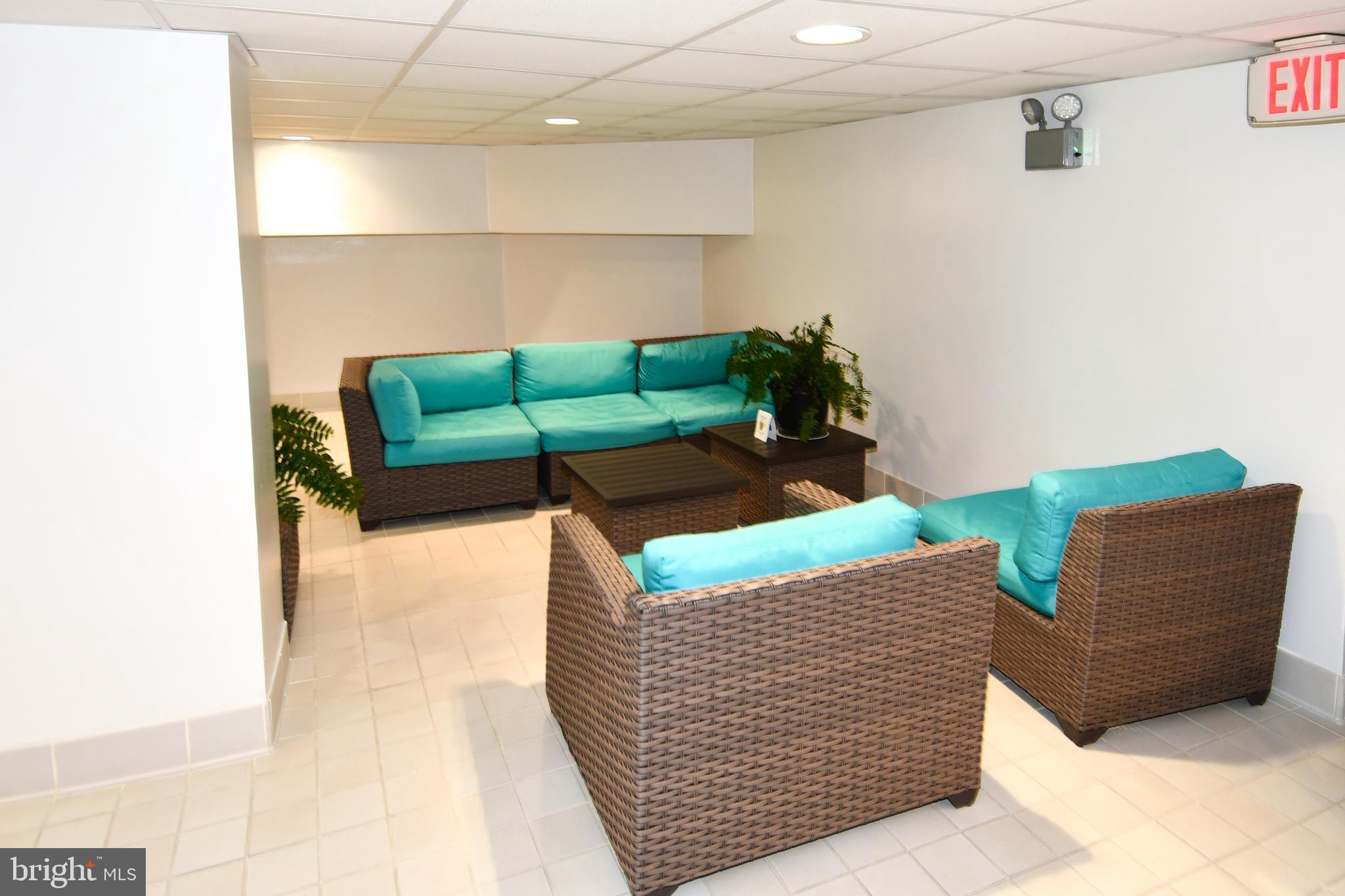 CRYSTAL CITY - Residential