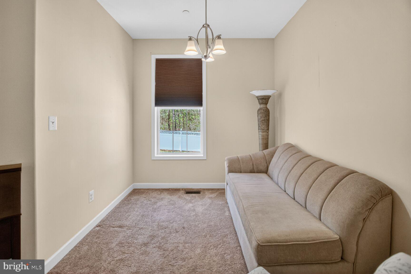 CHESTNUT GROVE - Residential