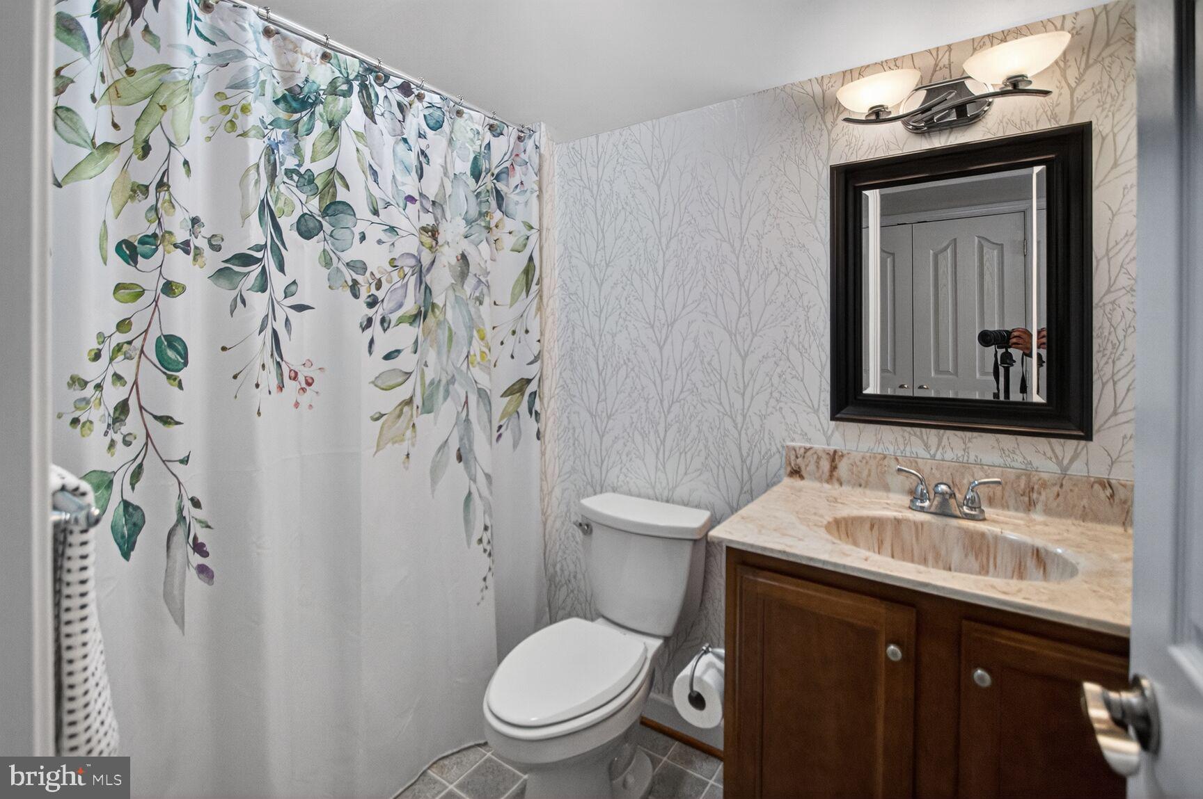 CHESTNUT GROVE - Residential