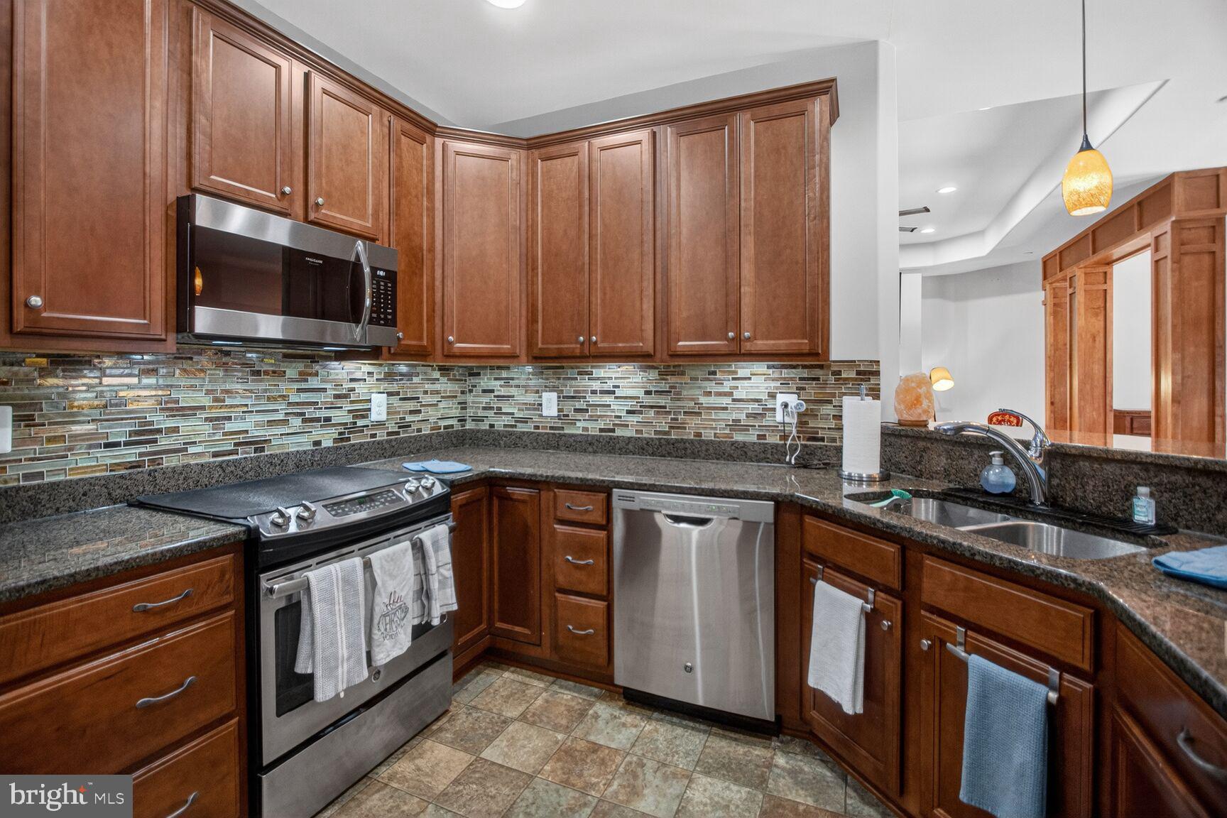 CHESTNUT GROVE - Residential