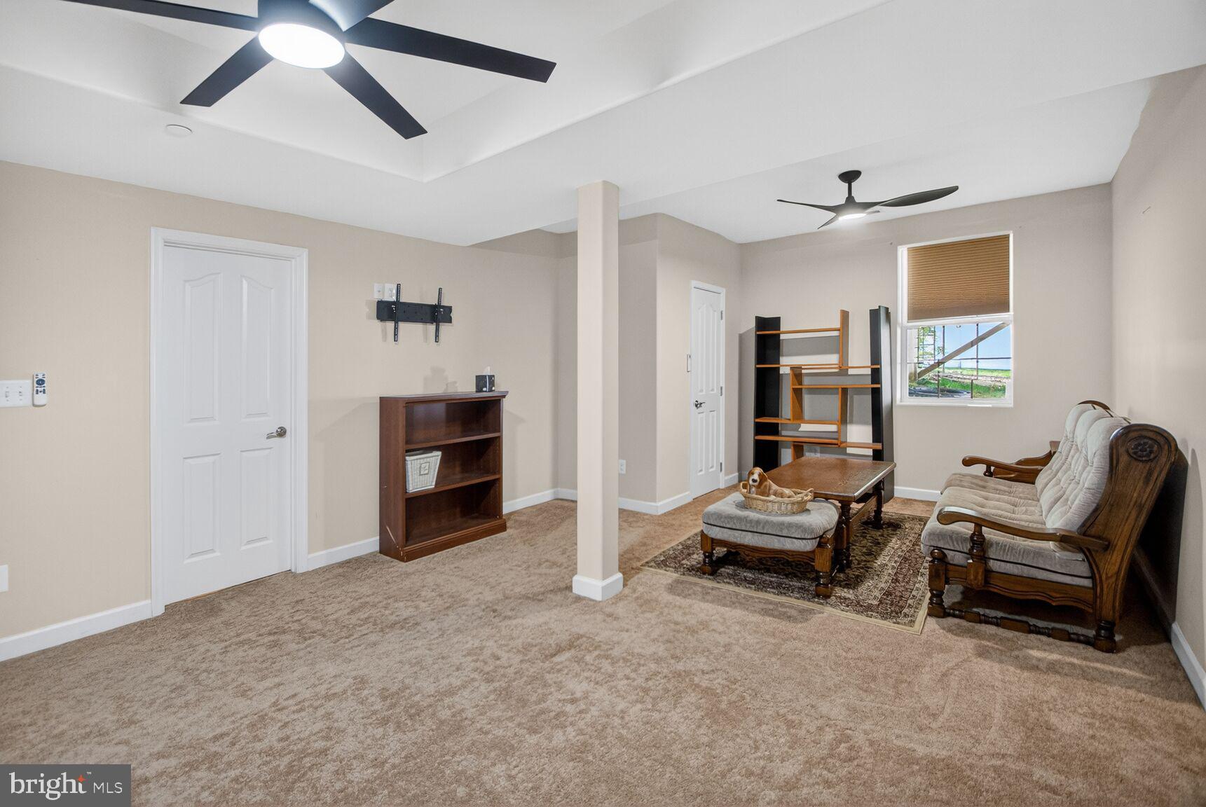 CHESTNUT GROVE - Residential