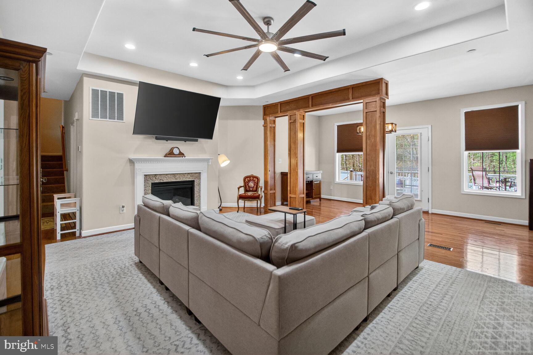 CHESTNUT GROVE - Residential