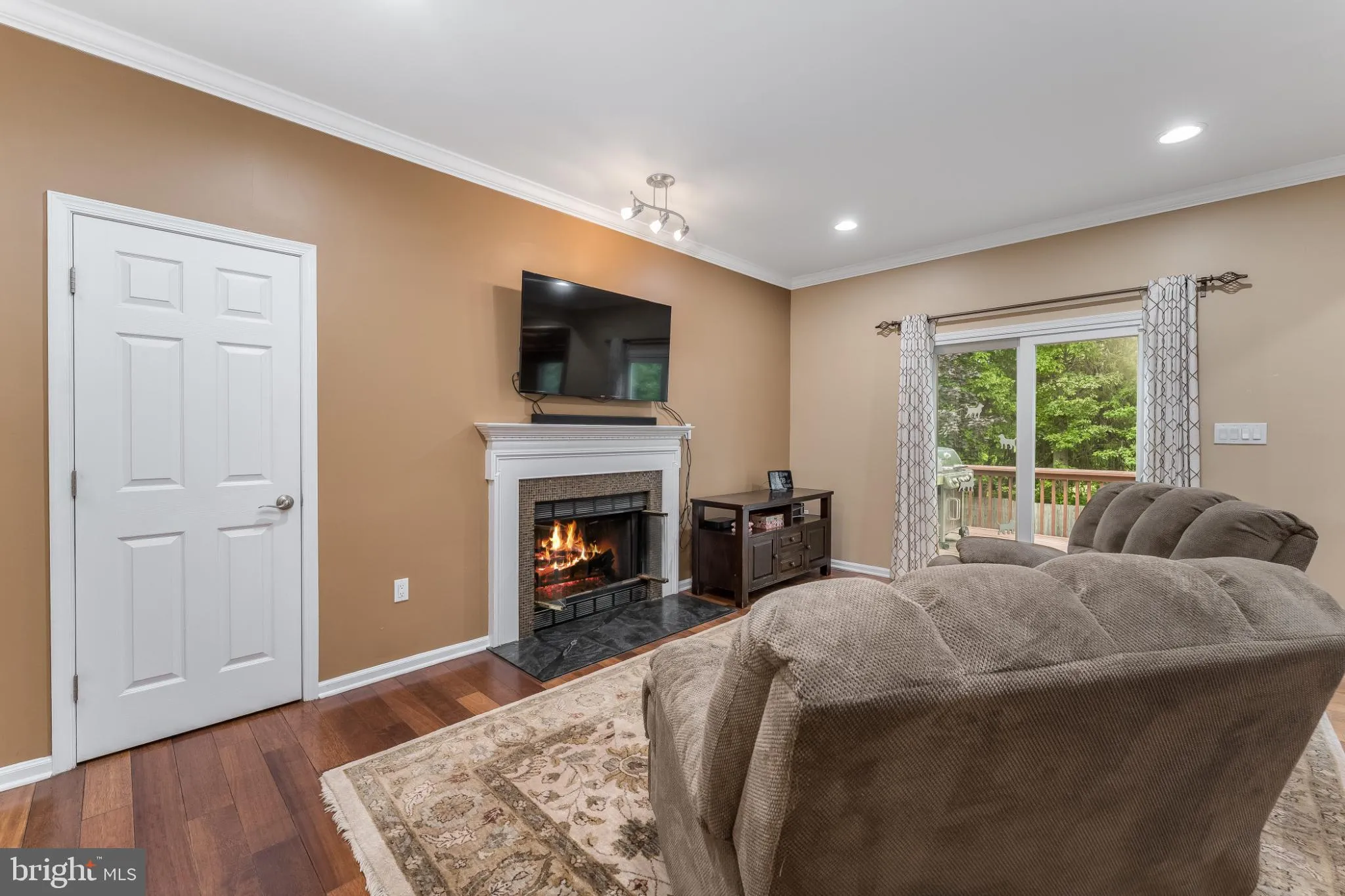 Princeton, New Jersey 08540, United States, 3 Bedrooms Bedrooms, ,3 BathroomsBathrooms,Residential,Contingent,197120