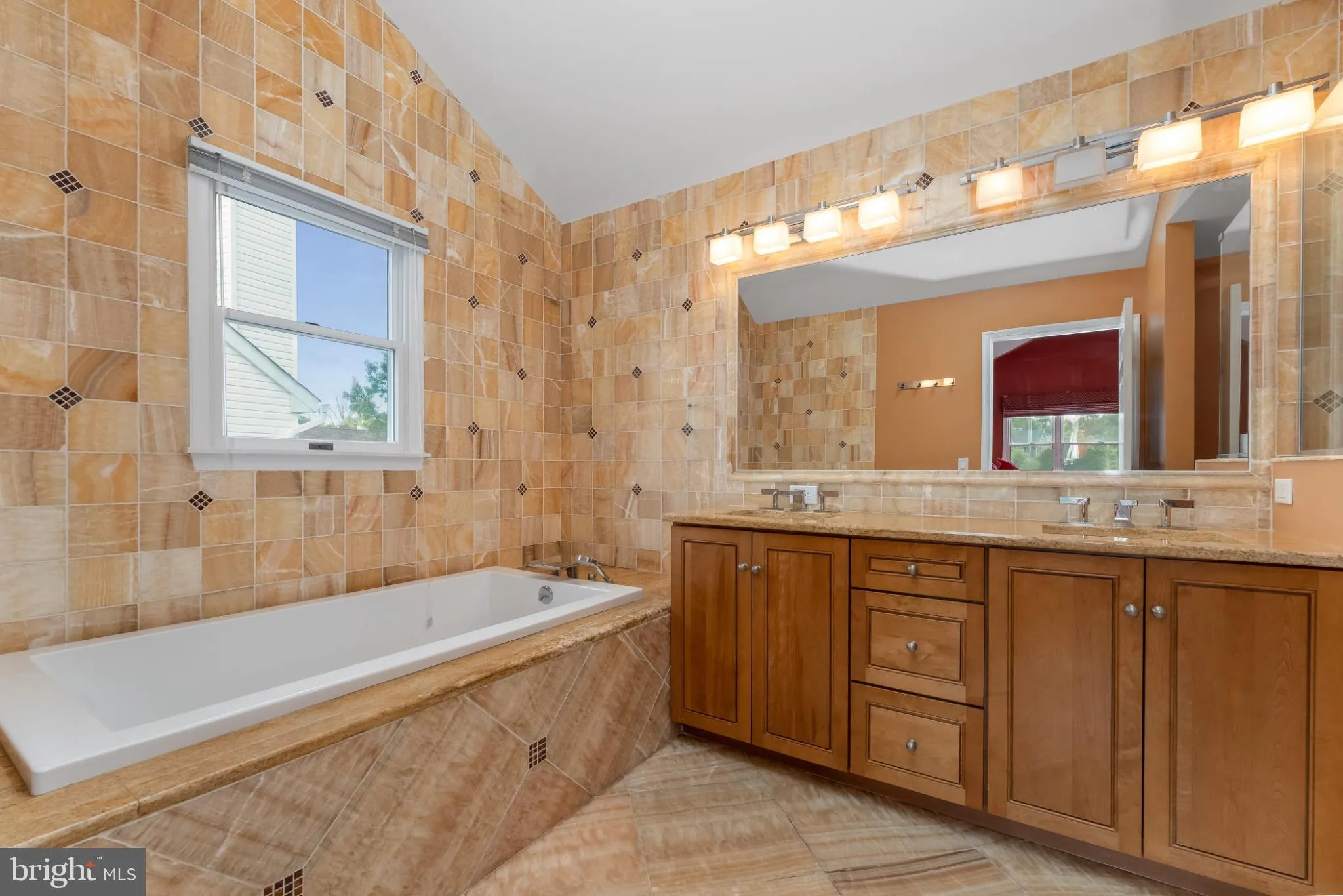 Princeton, New Jersey 08540, United States, 3 Bedrooms Bedrooms, ,3 BathroomsBathrooms,Residential,Contingent,197120