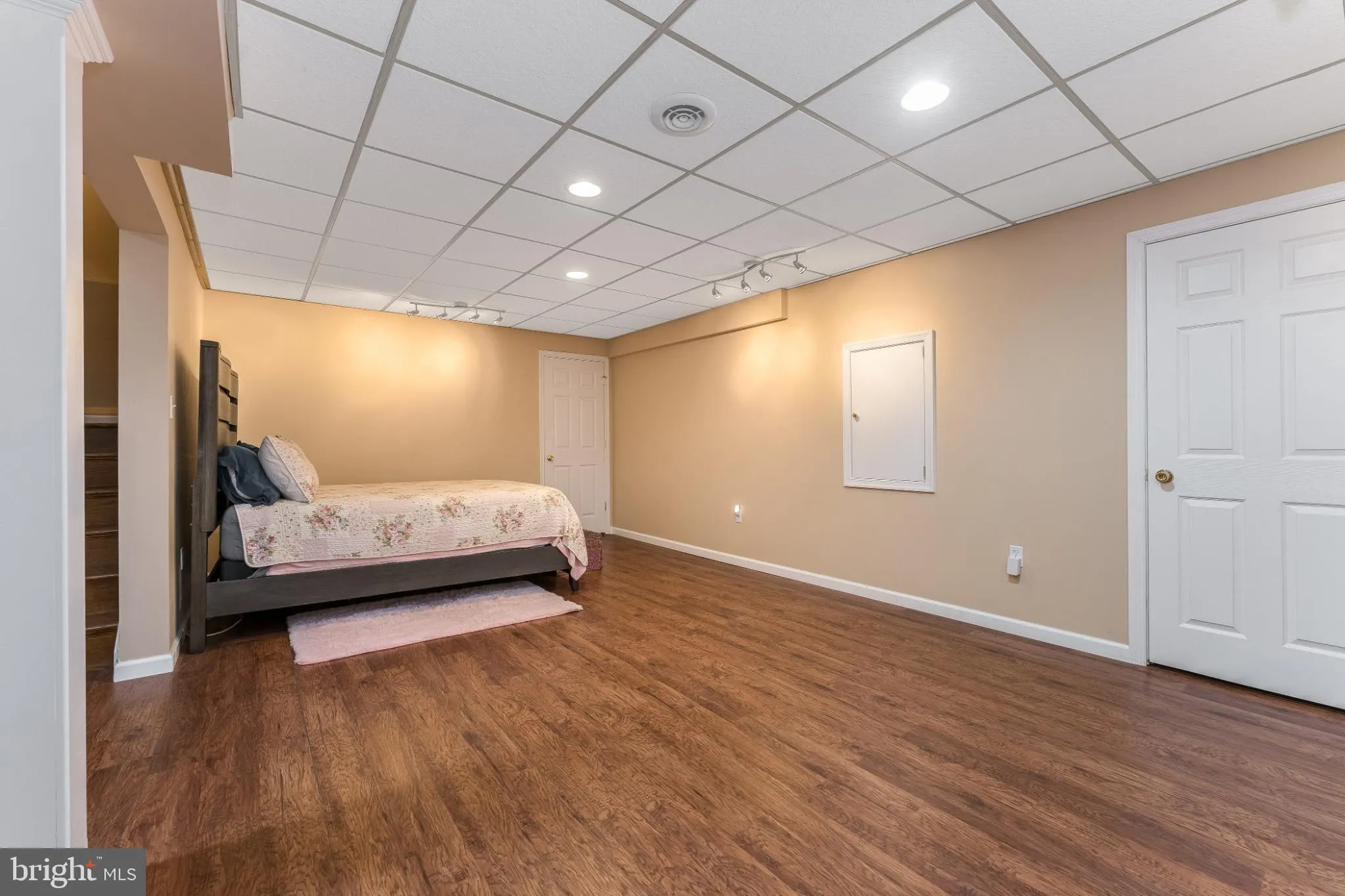 Princeton, New Jersey 08540, United States, 3 Bedrooms Bedrooms, ,3 BathroomsBathrooms,Residential,Contingent,197120