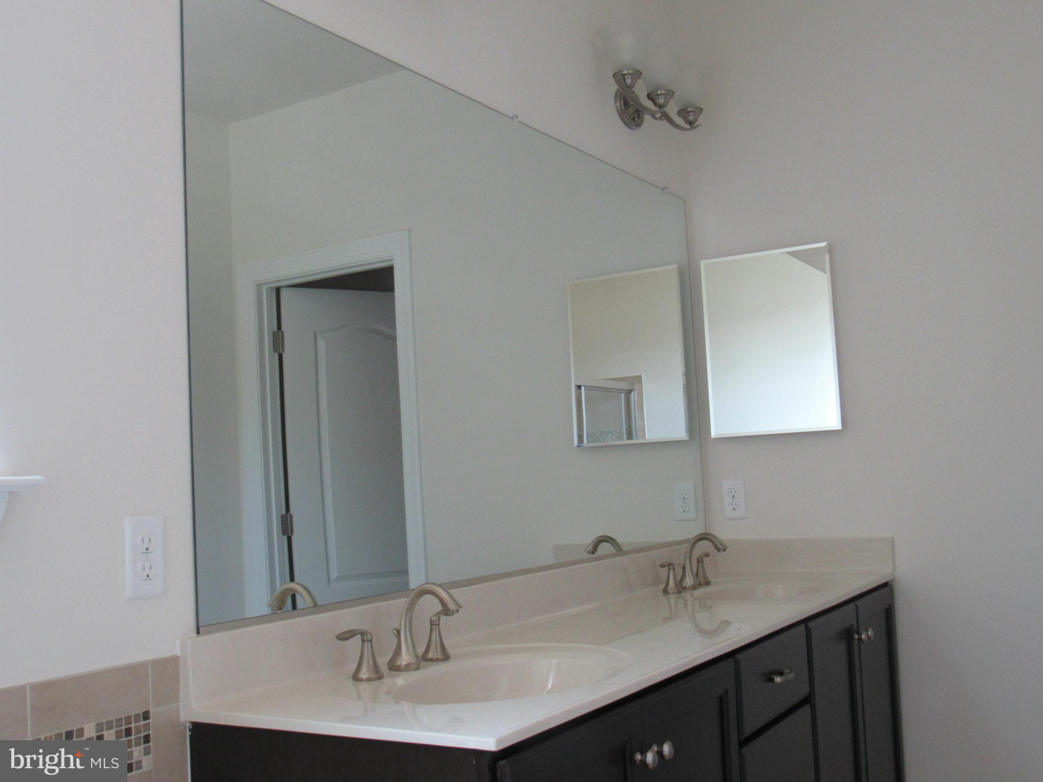 CREEKSIDE AT OSPREY LANDING - Residential