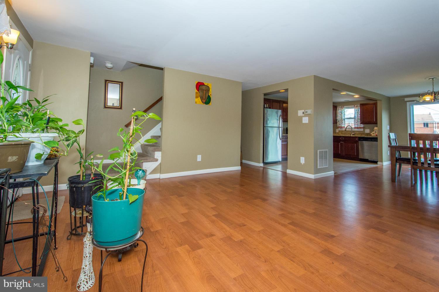 FOX RIDGE MANOR - Residential