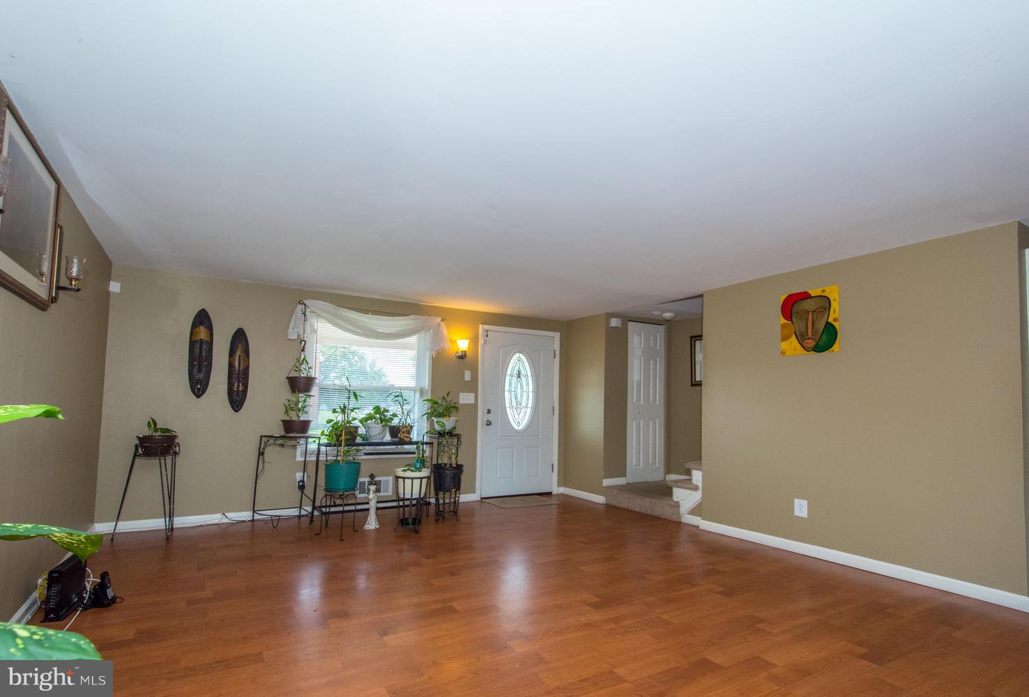 FOX RIDGE MANOR - Residential