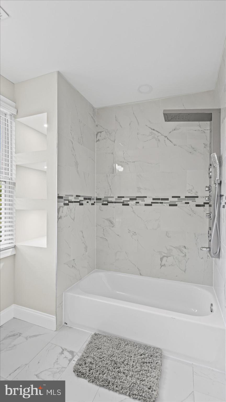 FRANKFORD - Residential