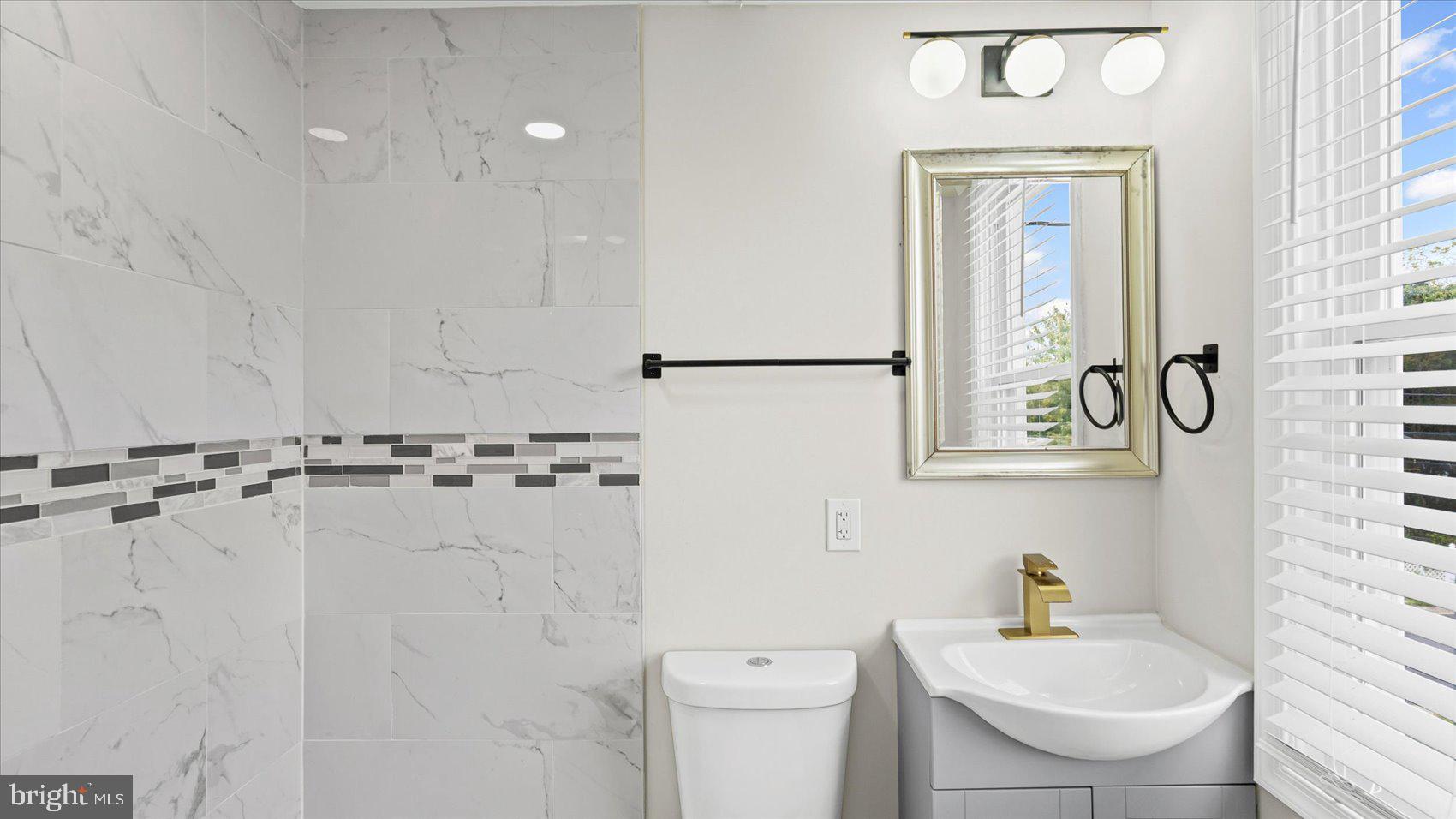 FRANKFORD - Residential