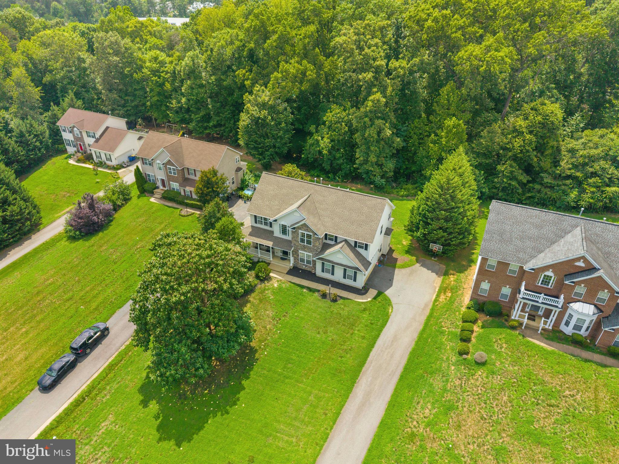 6 TOWERING OAKS DRIVE