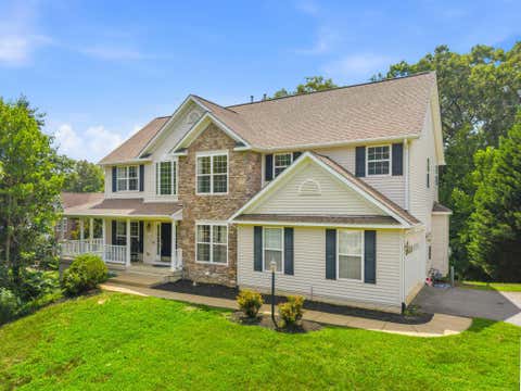 Homes For Sale - 6 Towering Oaks Drive<br/> Stafford County, FREDERICKSBURG, VA 22405