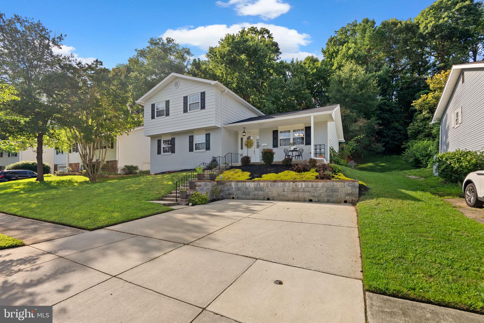 8406 SNOWDEN LOOP COURT
