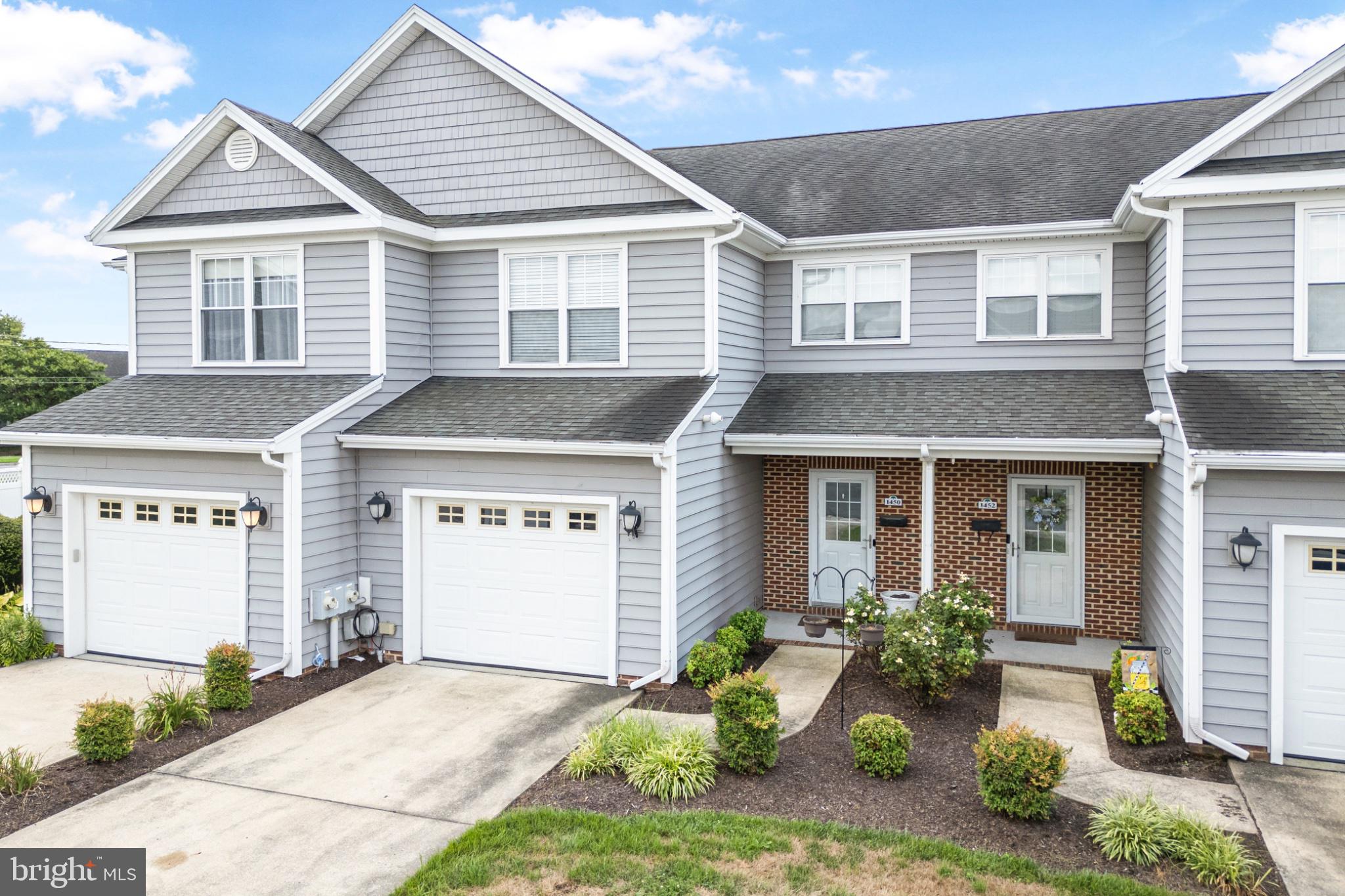 1450 HIDDEN MEADOW LANE