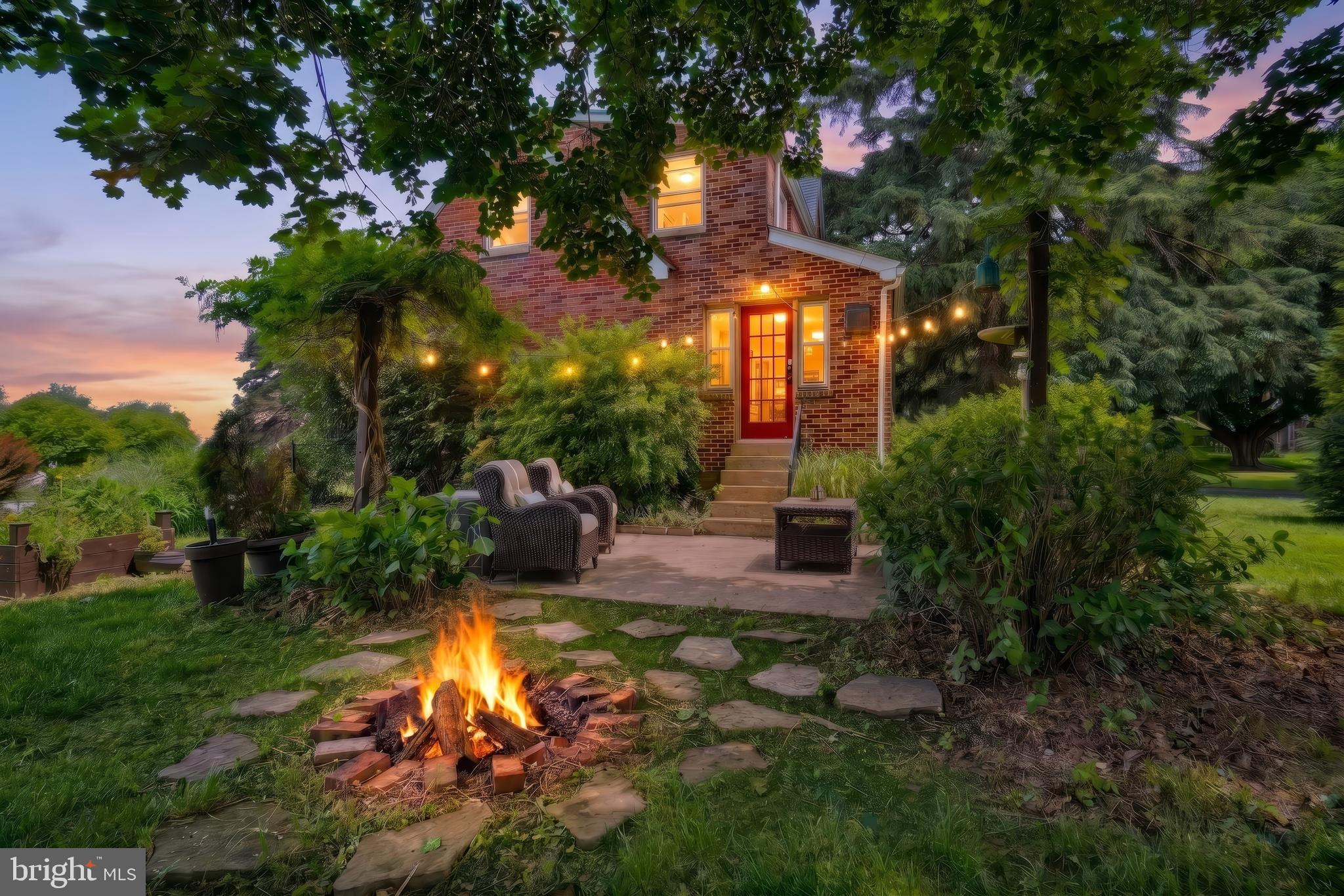1100 GRANDVIEW ROAD