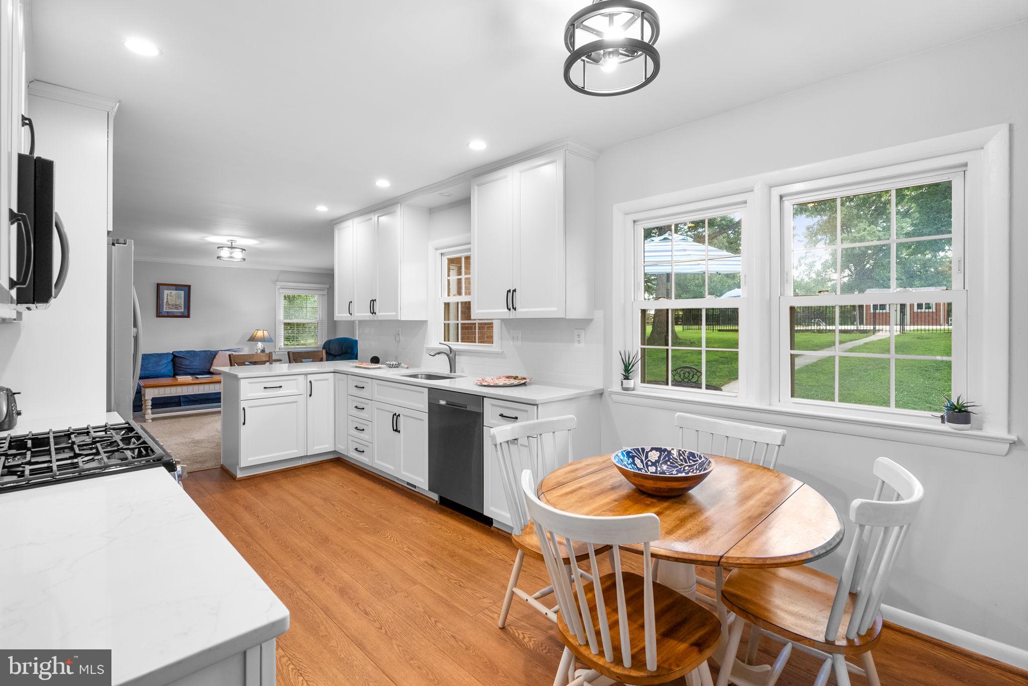 LAYTONSVILLE OUTSIDE - Farm