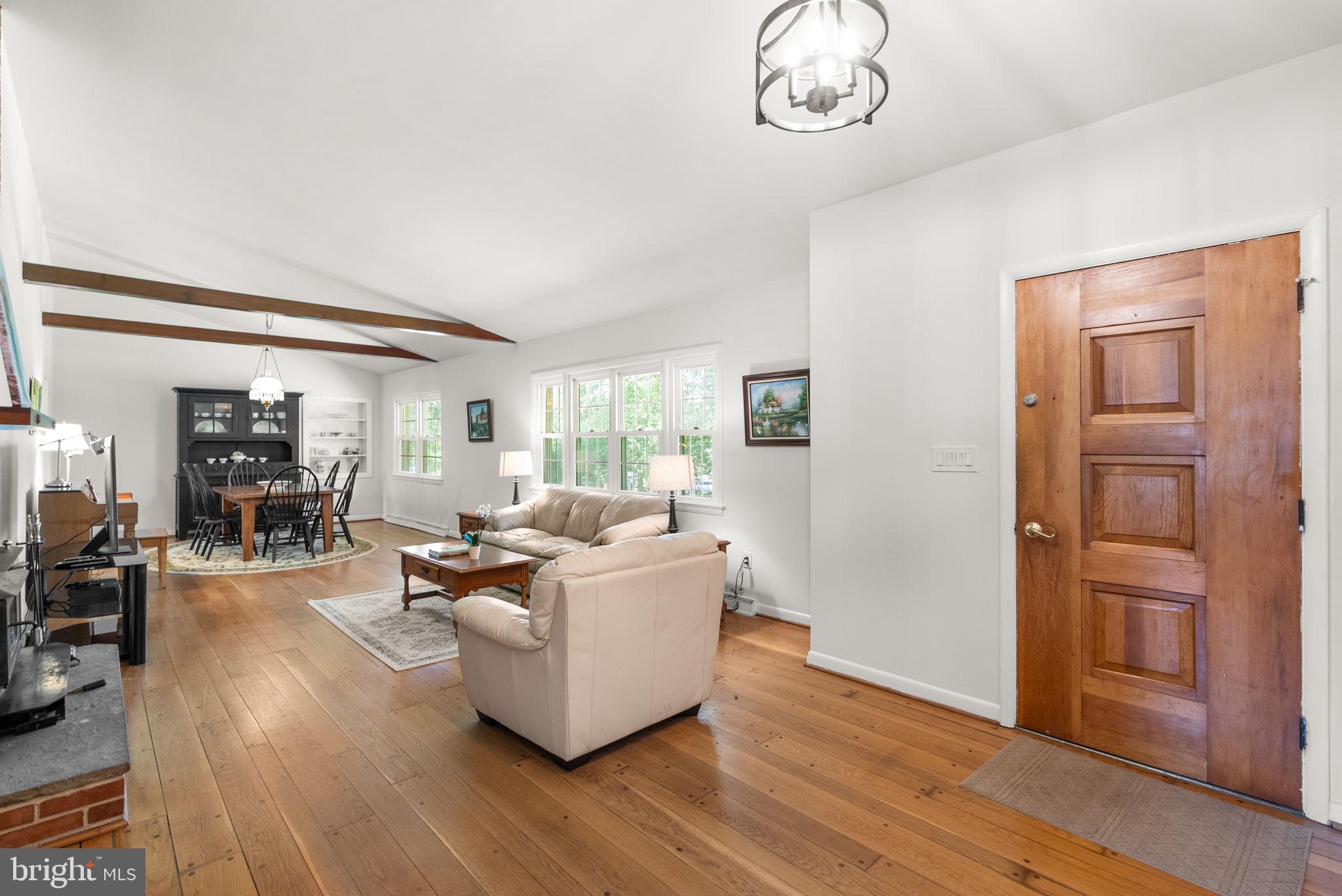 LAYTONSVILLE OUTSIDE - Farm