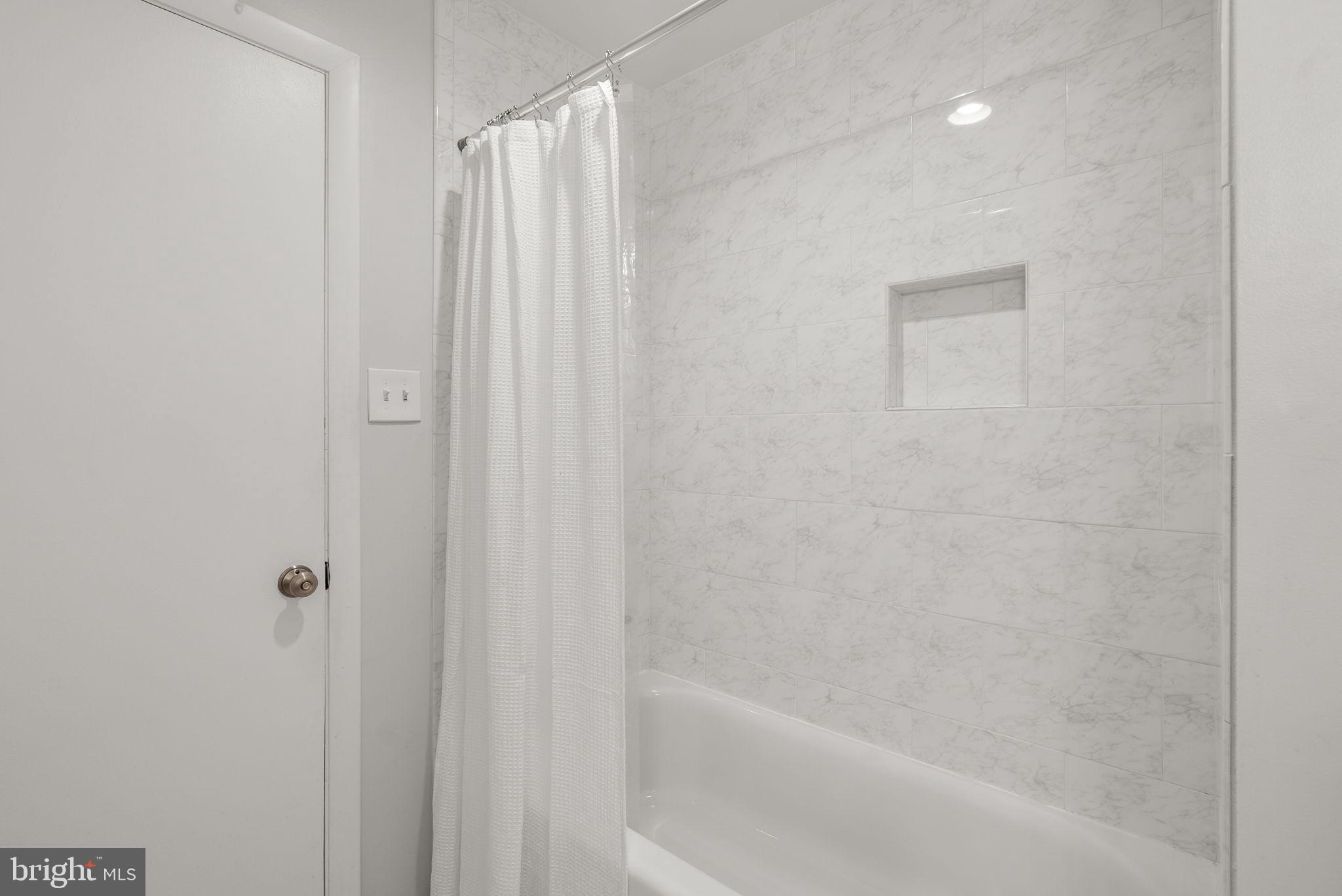 LAYTONSVILLE OUTSIDE - Farm