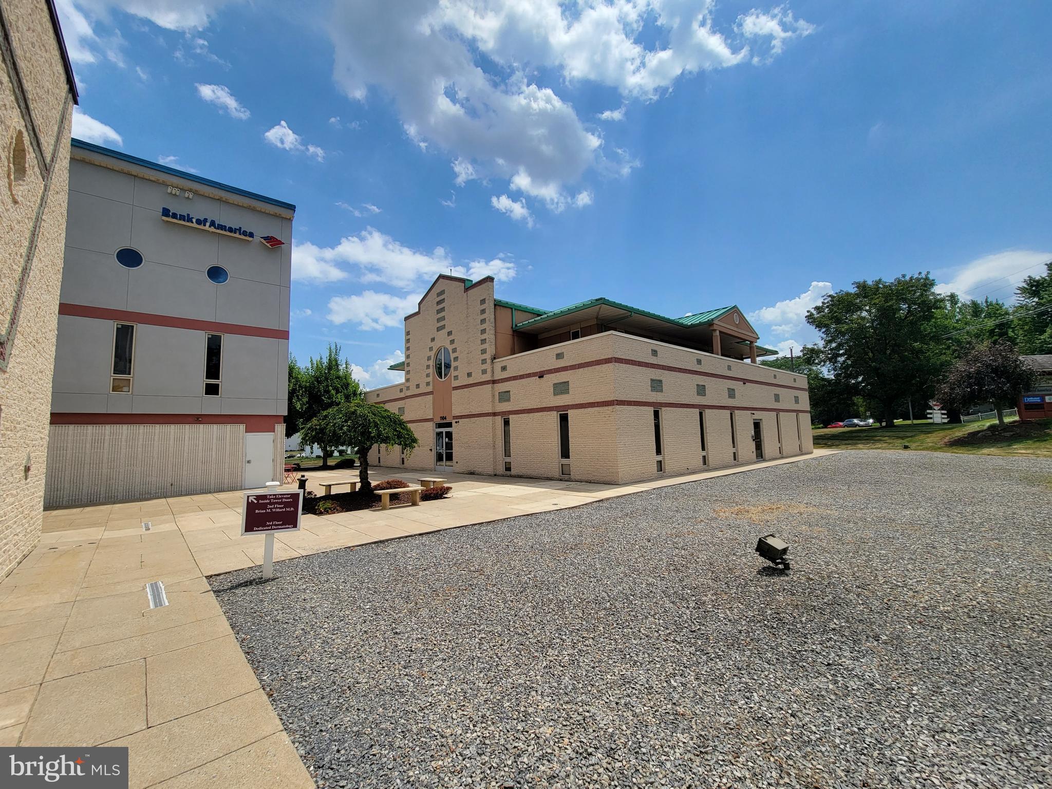 3,234 SF second-floor medical/ office space is available for IMMEDIATE Lease!!! The space features five offices, a kitchenette, an ADA restroom, three-phase electricity, and internet access. Great space for a medical office, data center, or professional services. Very convenient access to Routes 248, 33, and 22. The building is situated on the corner of Route 248 and Van Buren Road. Join Bank of America, Dedicated Dermatology, and much more. For additional information or to schedule a showing, contact us.