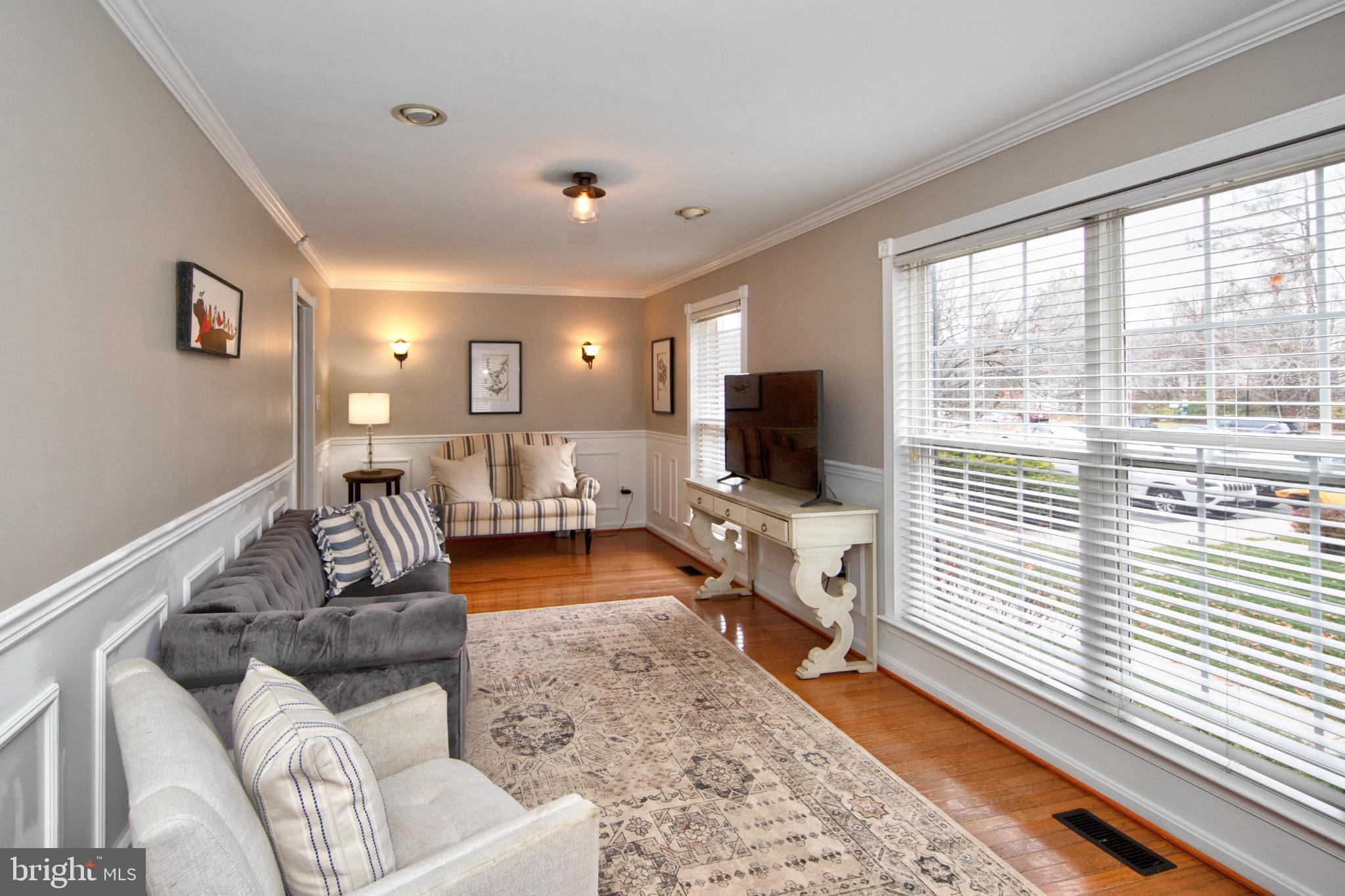 714 SHALLOW RIDGE COURT