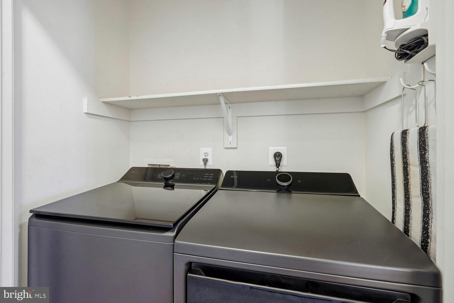 STONE CREEK CROSSING - Residential