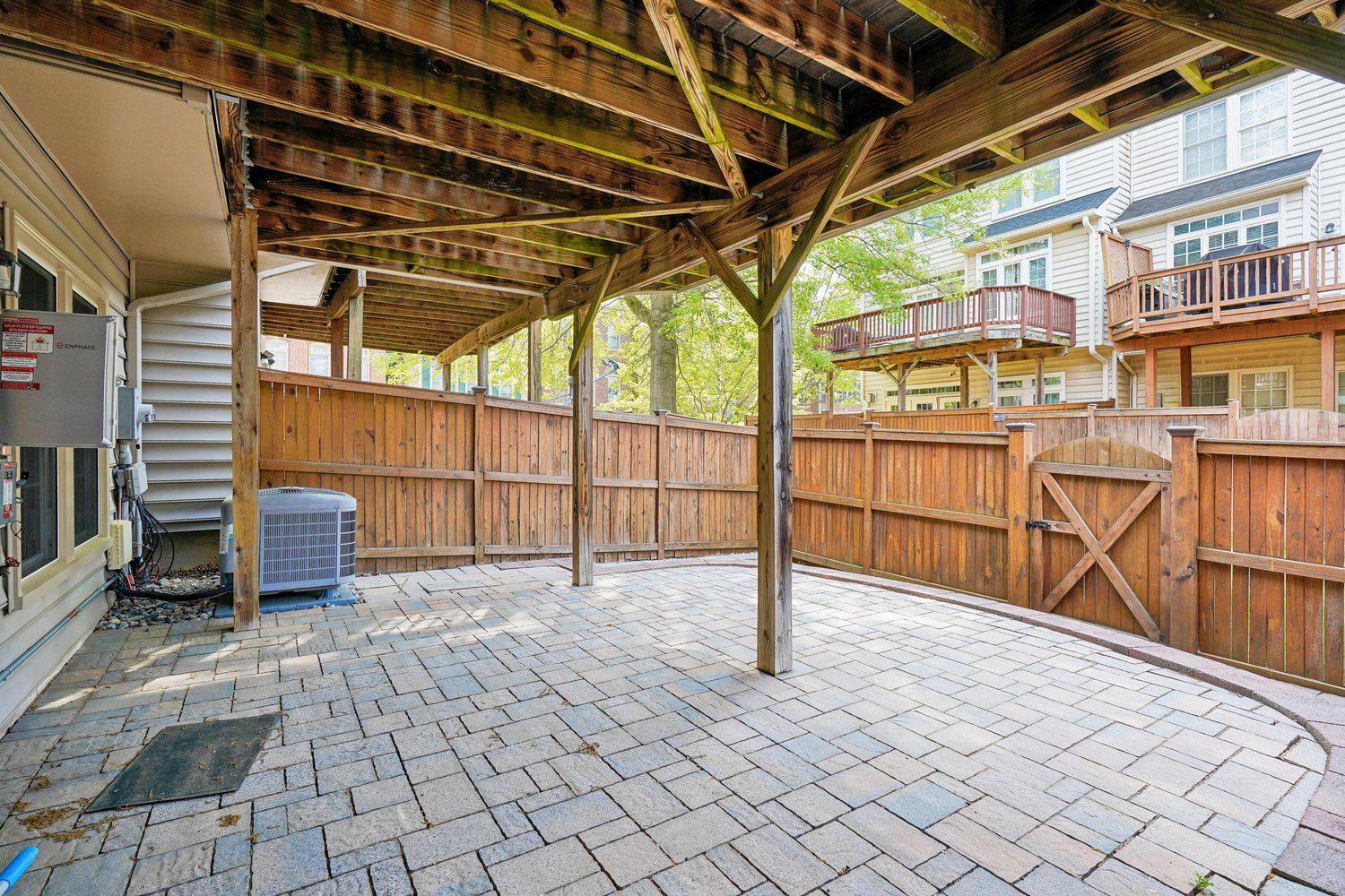 STONE CREEK CROSSING - Residential