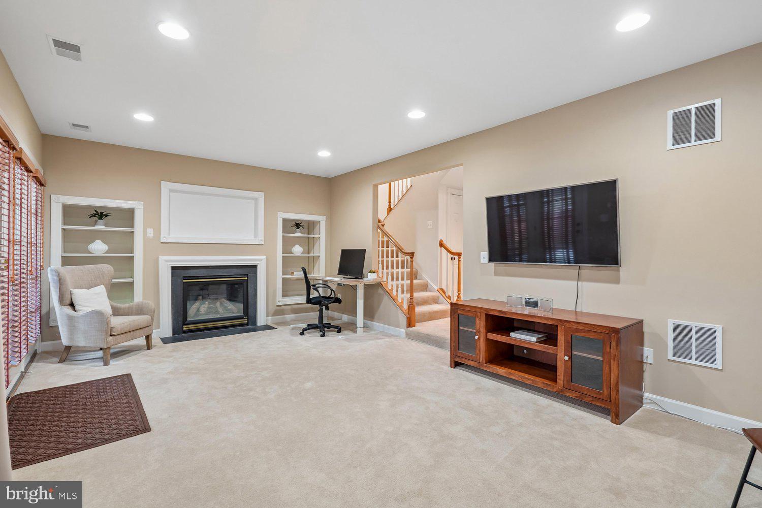 STONE CREEK CROSSING - Residential