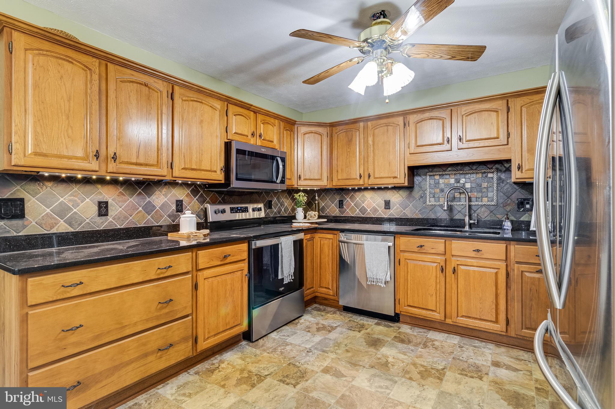 SYCAMORE HOLLOW OF WLDWD - Residential