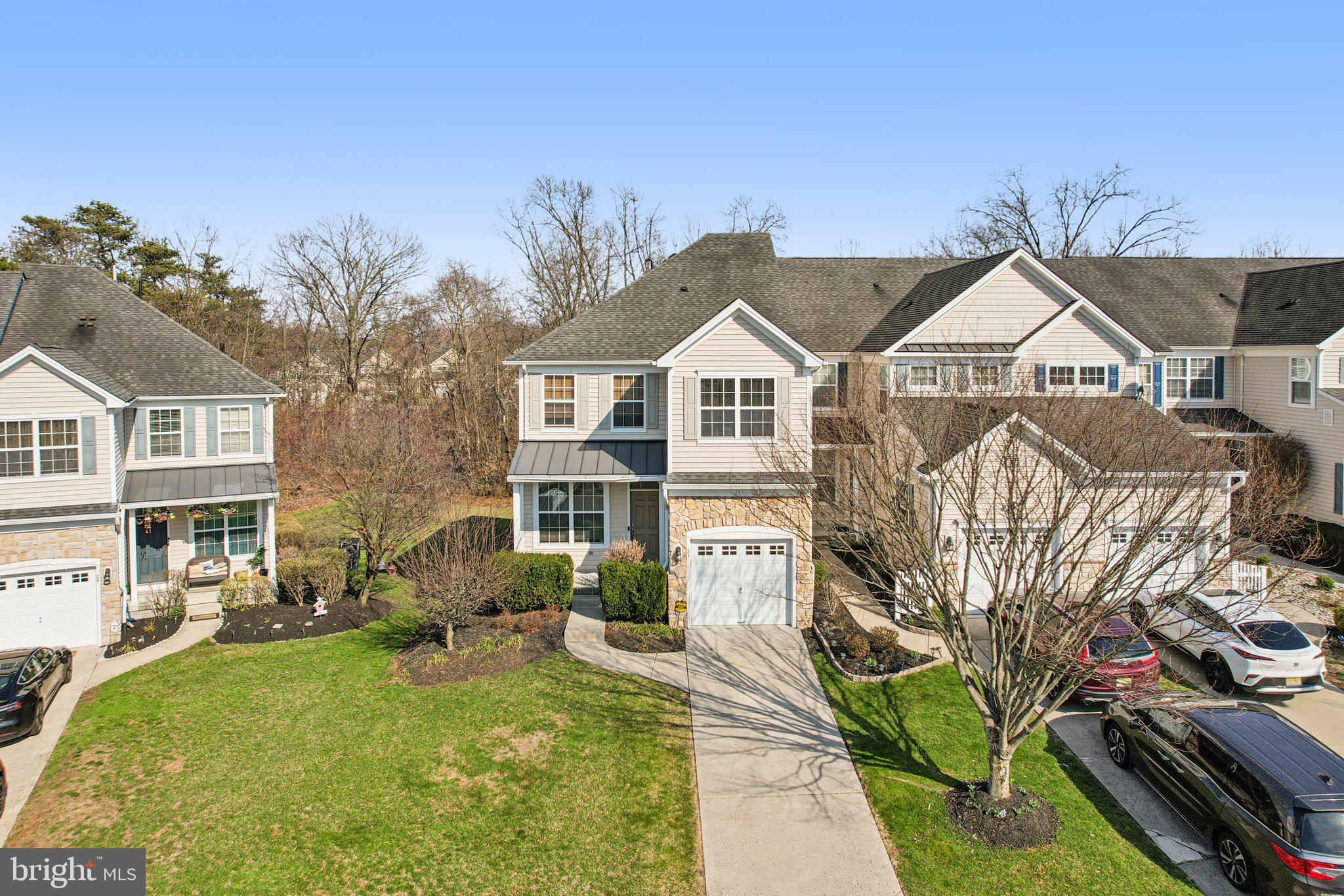 24 COMPASS CIRCLE