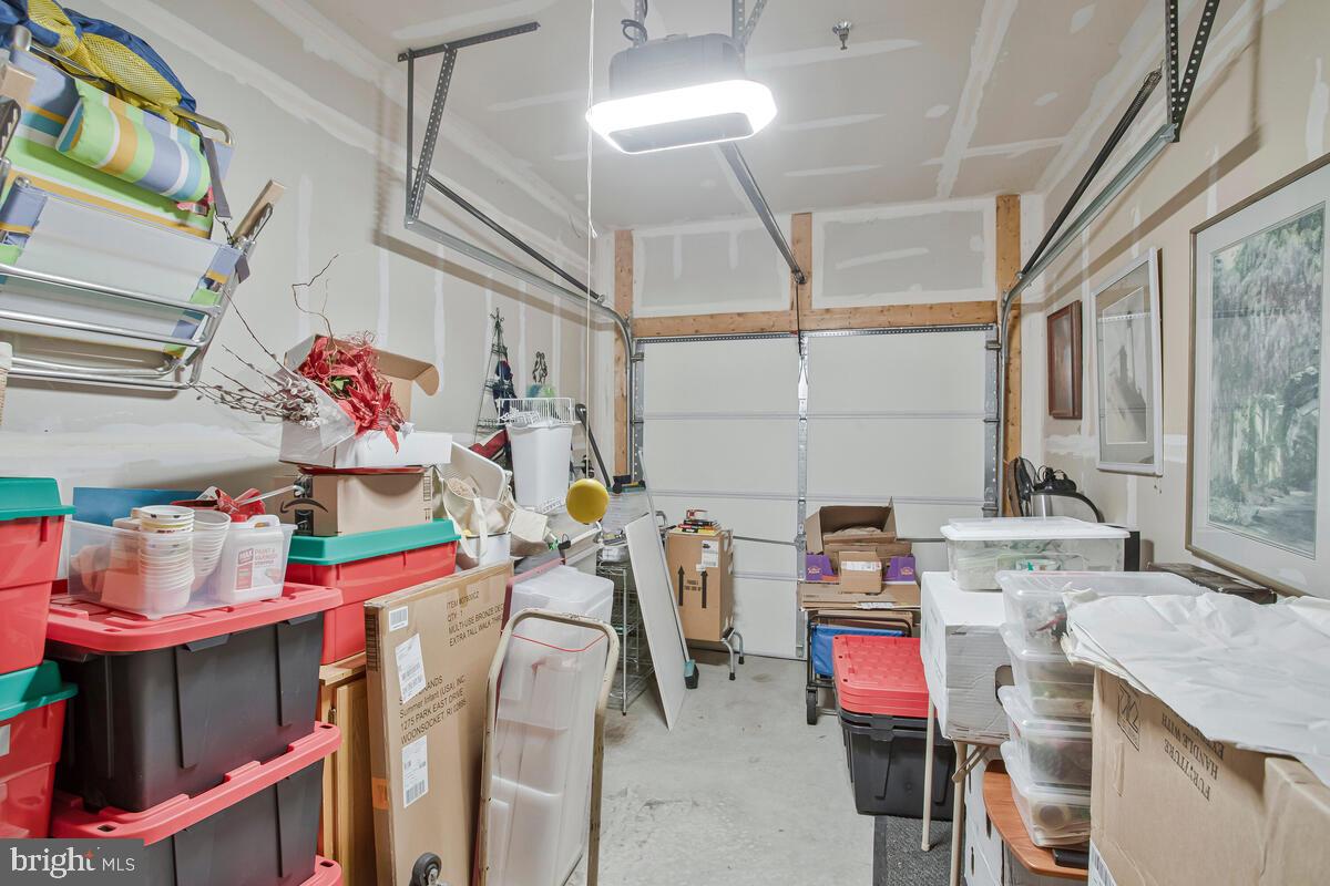 GATHERINGS AT LYNDWOOD - Residential