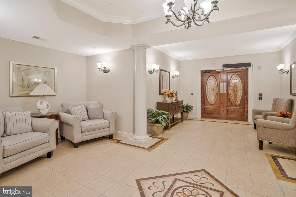 GATHERINGS AT LYNDWOOD - Residential