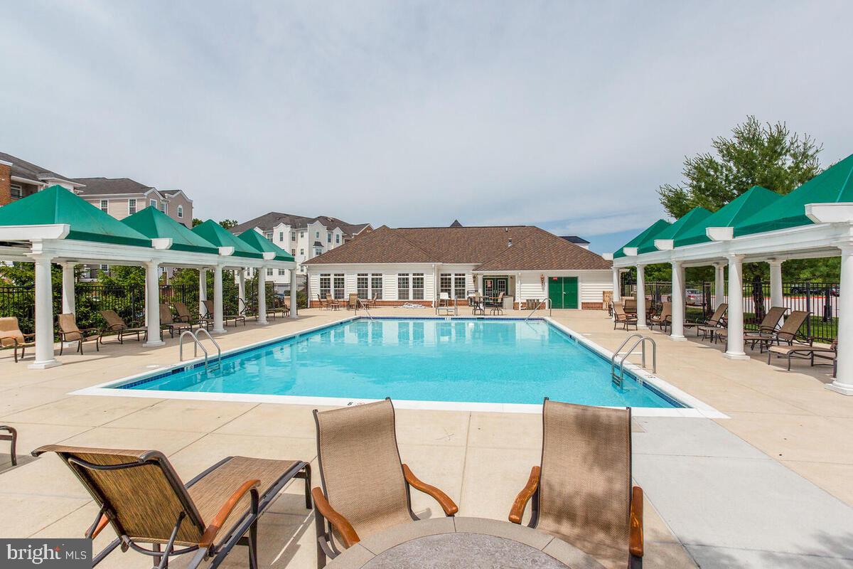 GATHERINGS AT LYNDWOOD - Residential