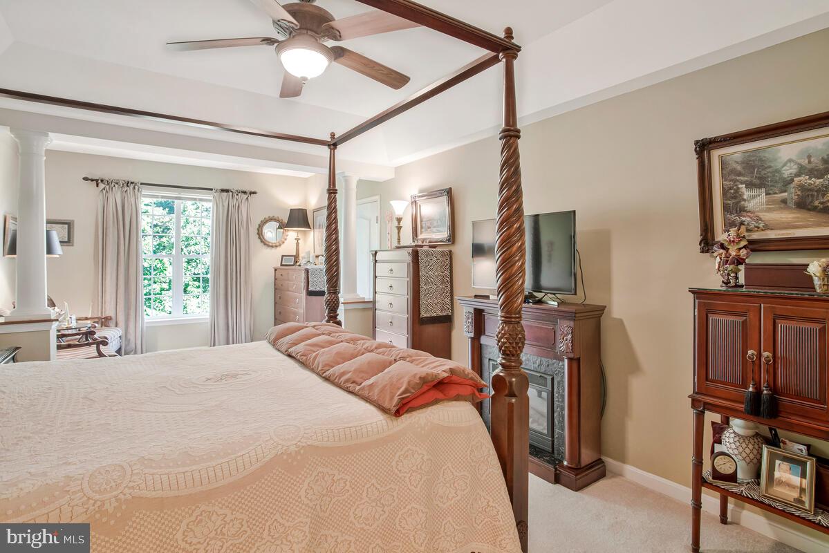 GATHERINGS AT LYNDWOOD - Residential