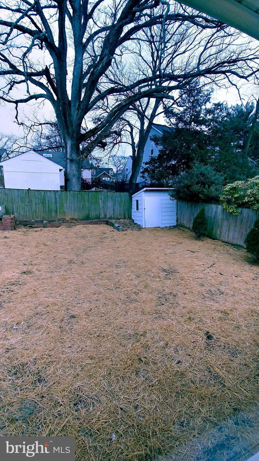 NORTH KENSINGTON - Residential