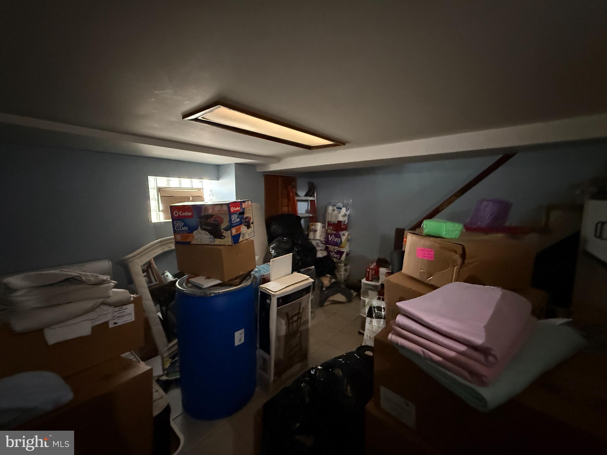 OXFORD CIRCLE - Residential