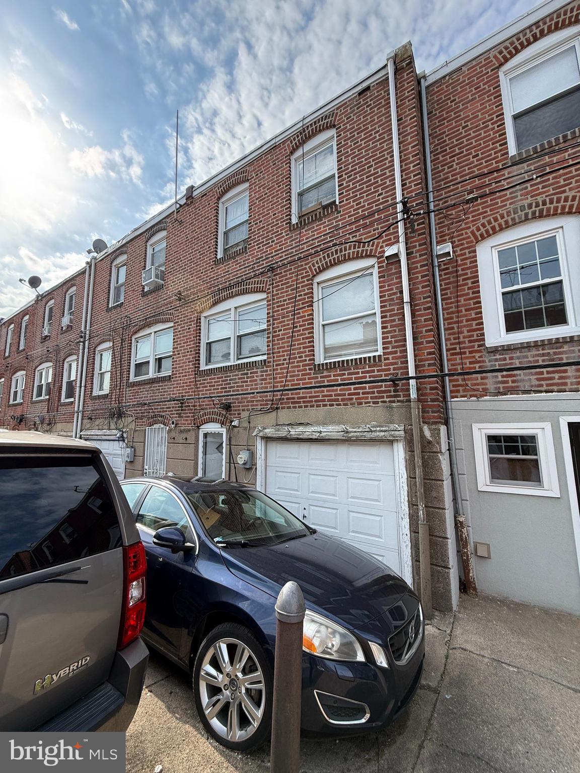 OXFORD CIRCLE - Residential