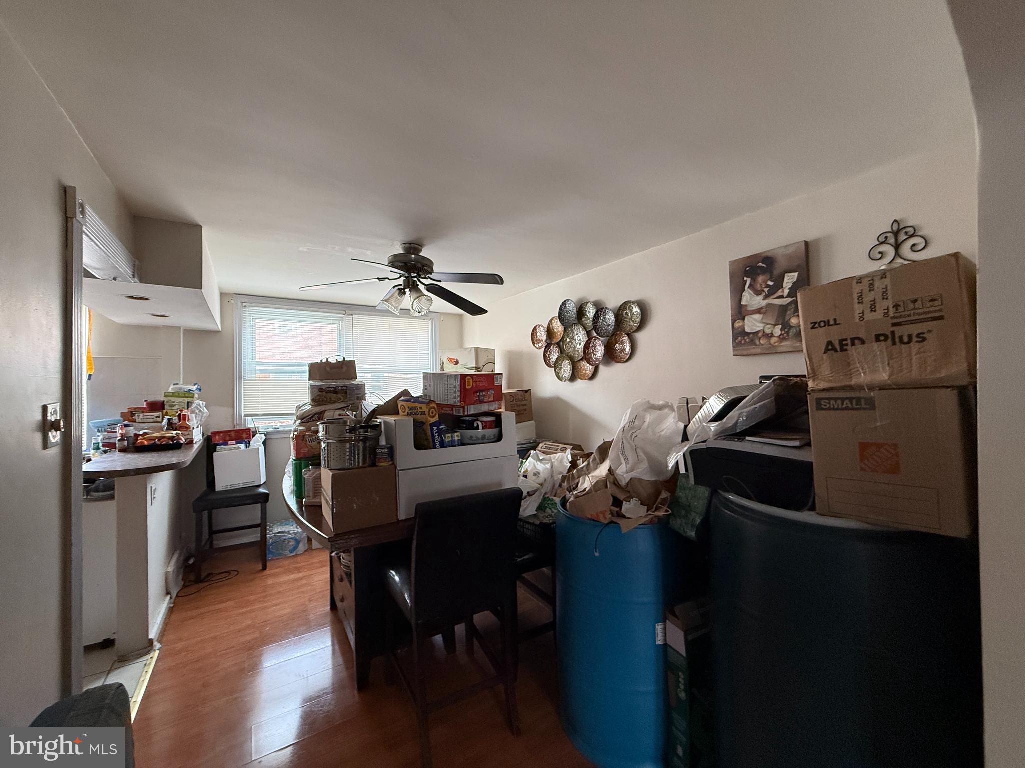 OXFORD CIRCLE - Residential